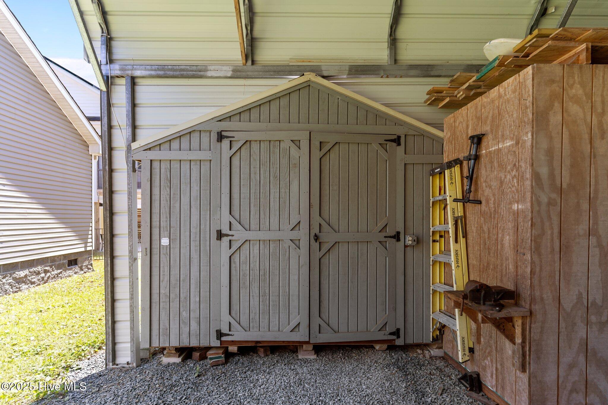 100509442 | Photo 40