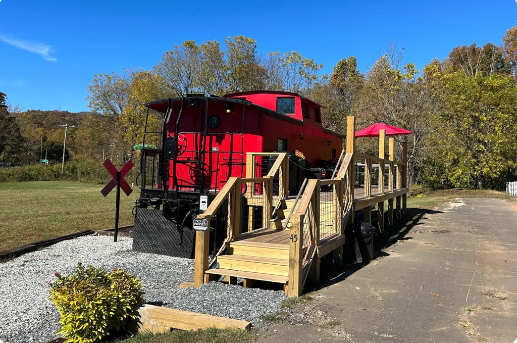 Exterior photo of 45 Caboose Creek, Andrews, NC 28901. MLS: 98544211