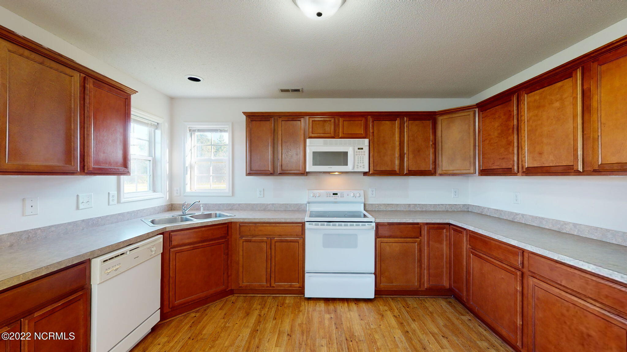 100557503 | Photo 10