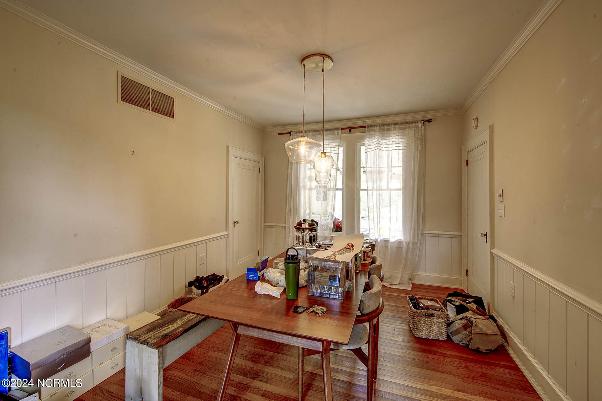 264-main-st-swanquarter-web-9