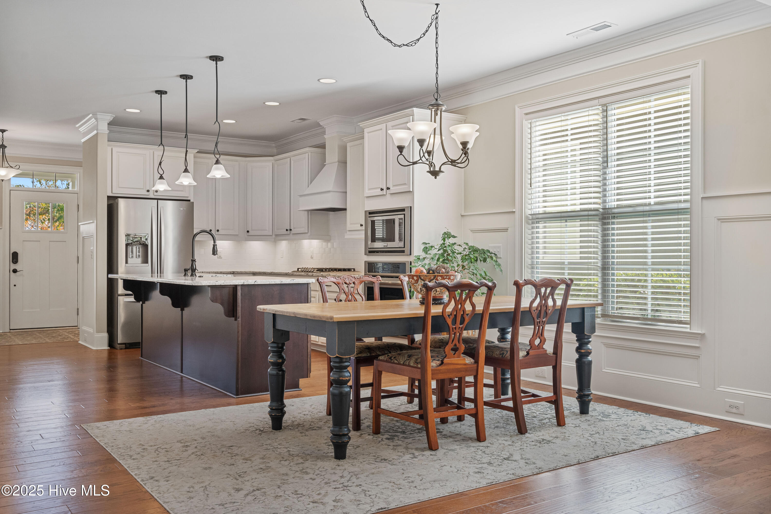 100539660 | Photo 22