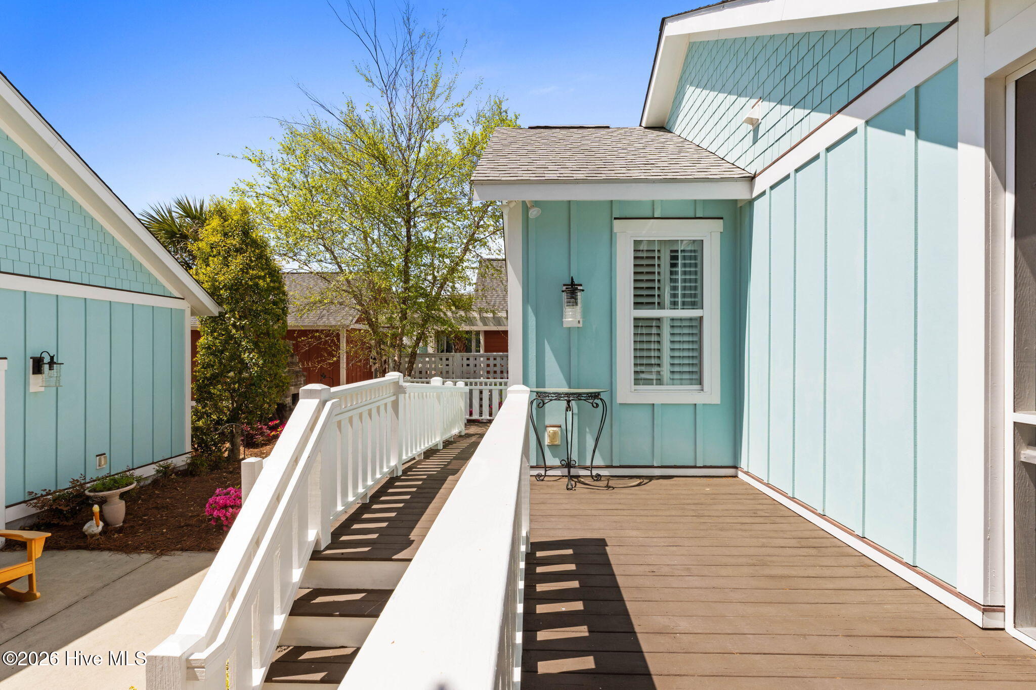 100566680 | Photo 36