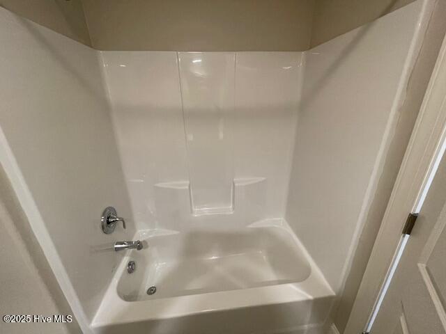 100546789 | Photo 25