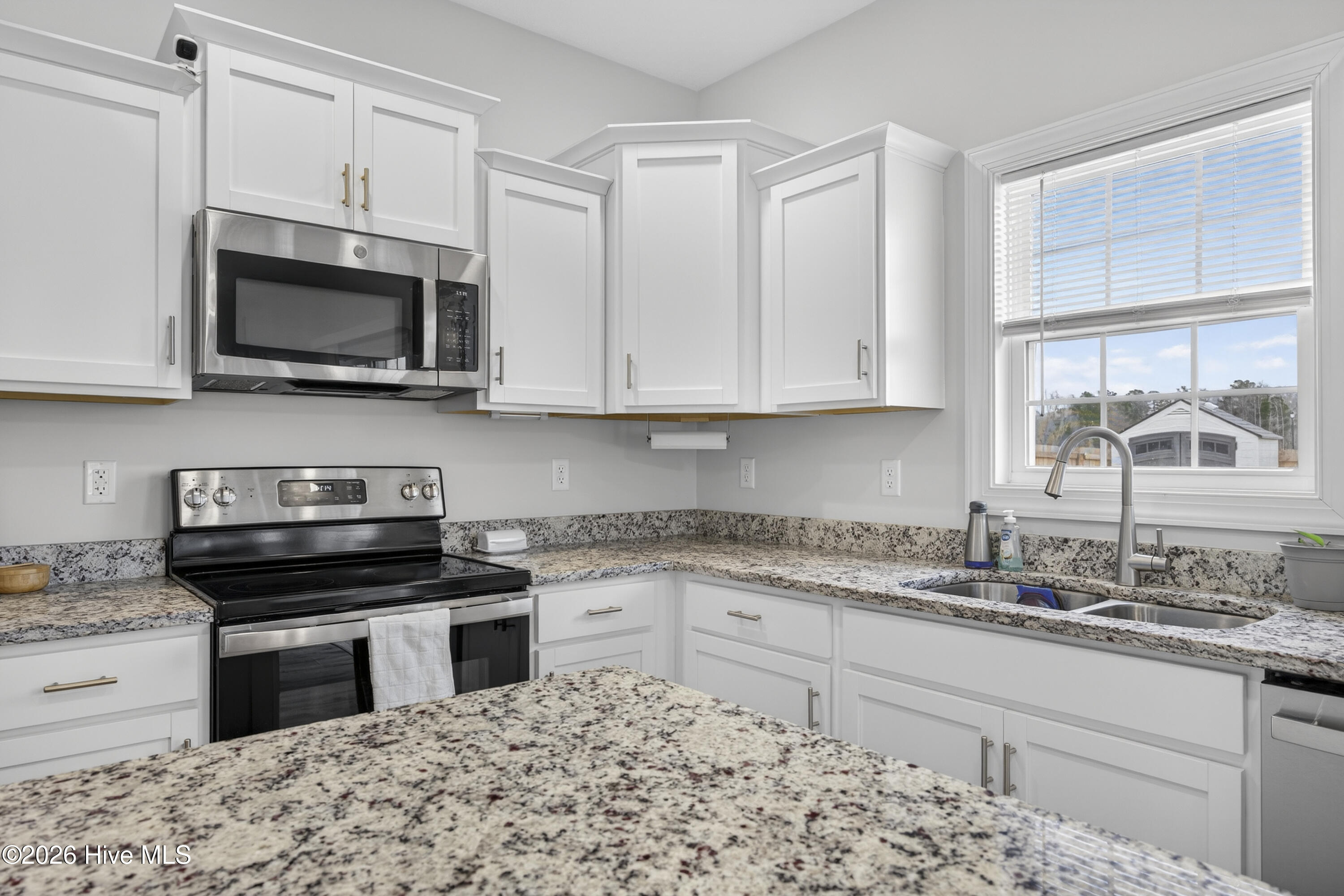 100558052 | Photo 20