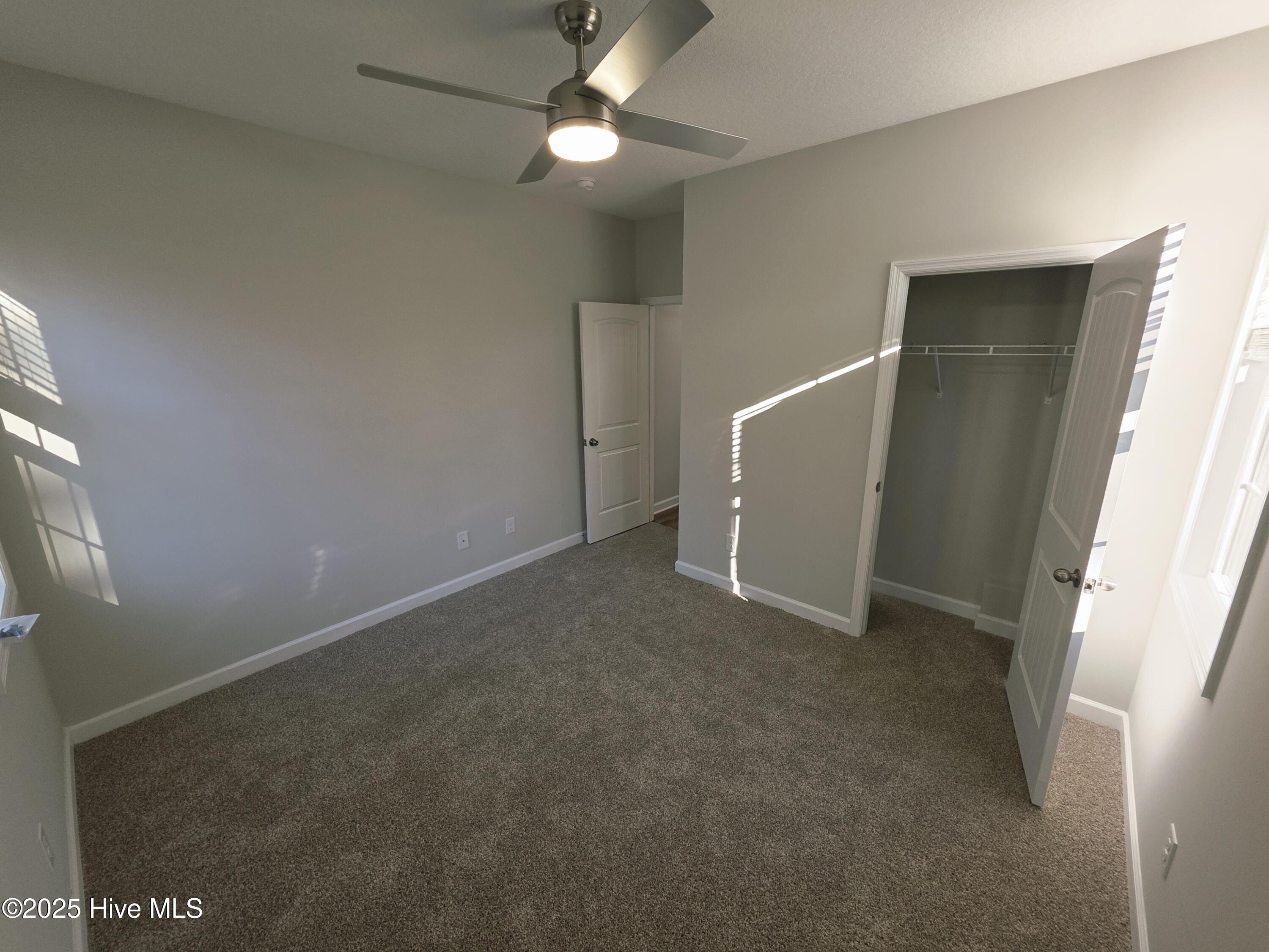 100545567 | Photo 27