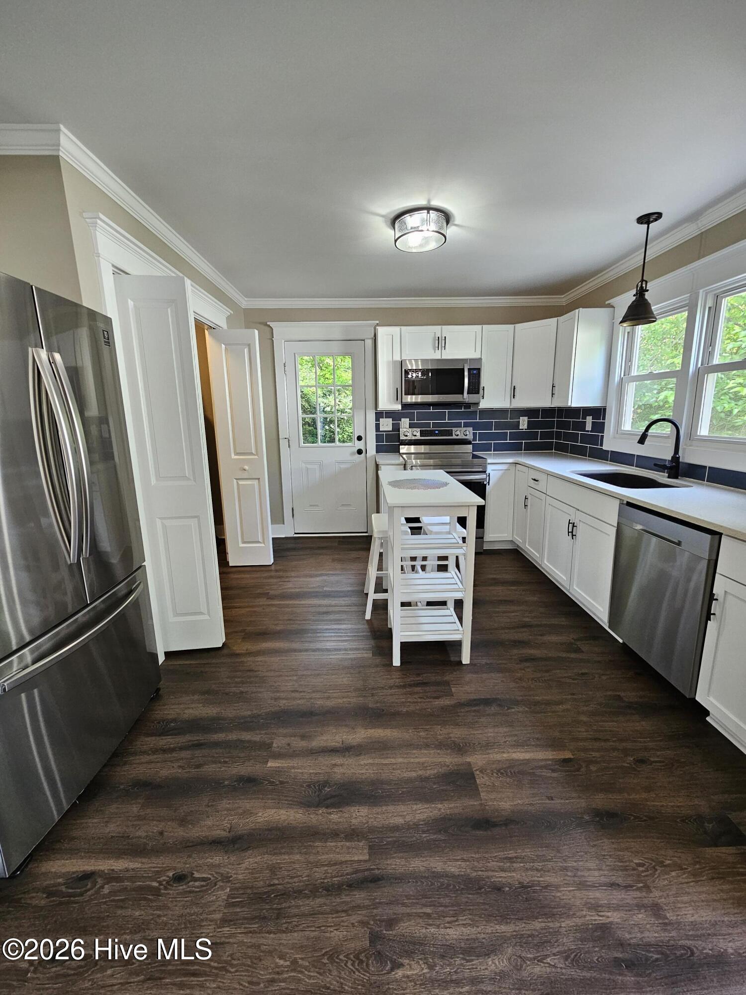 16 White Oak Street, Jacksonville, NC, 28540