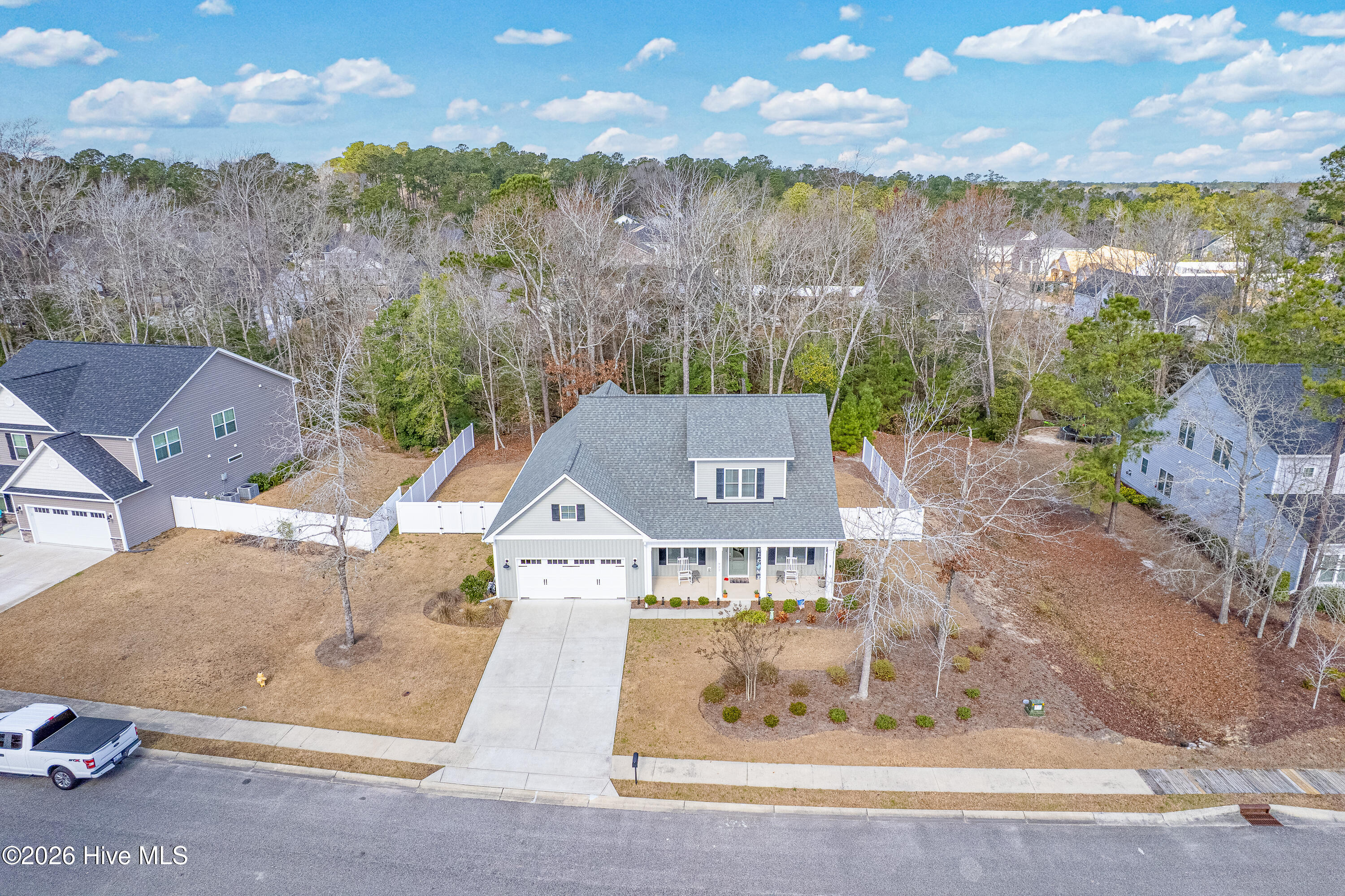 100561290 | Photo 56