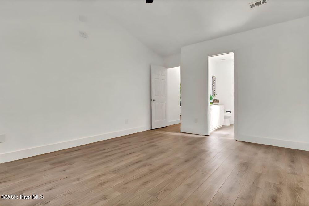 100541808 | Photo 17