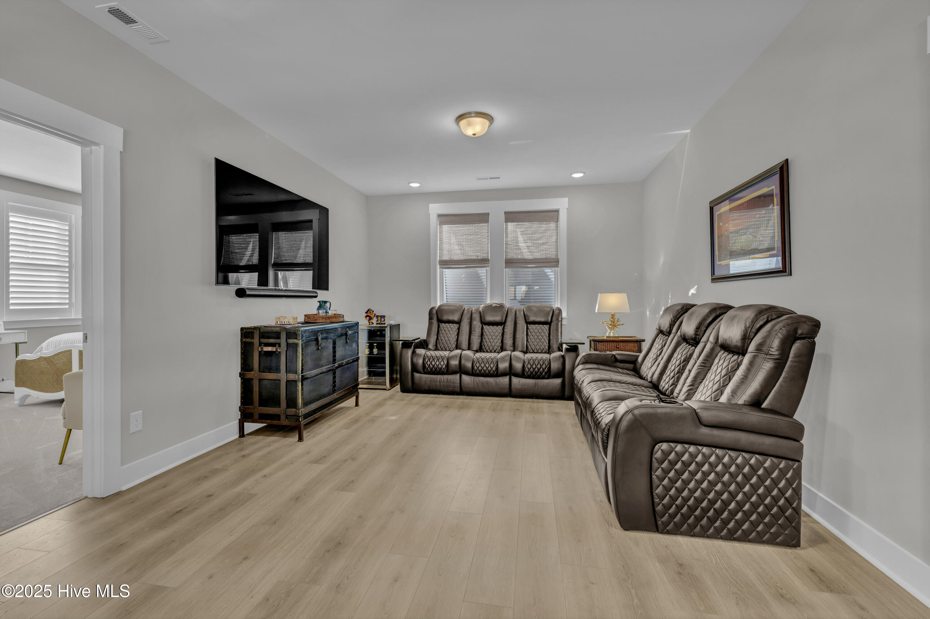 100541296 | Photo 29