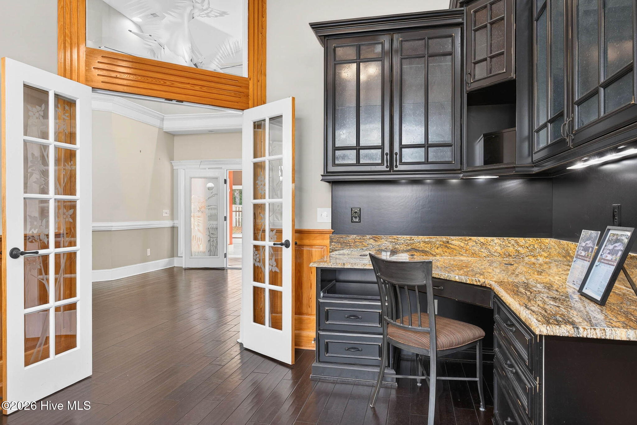 100560240 | Photo 19