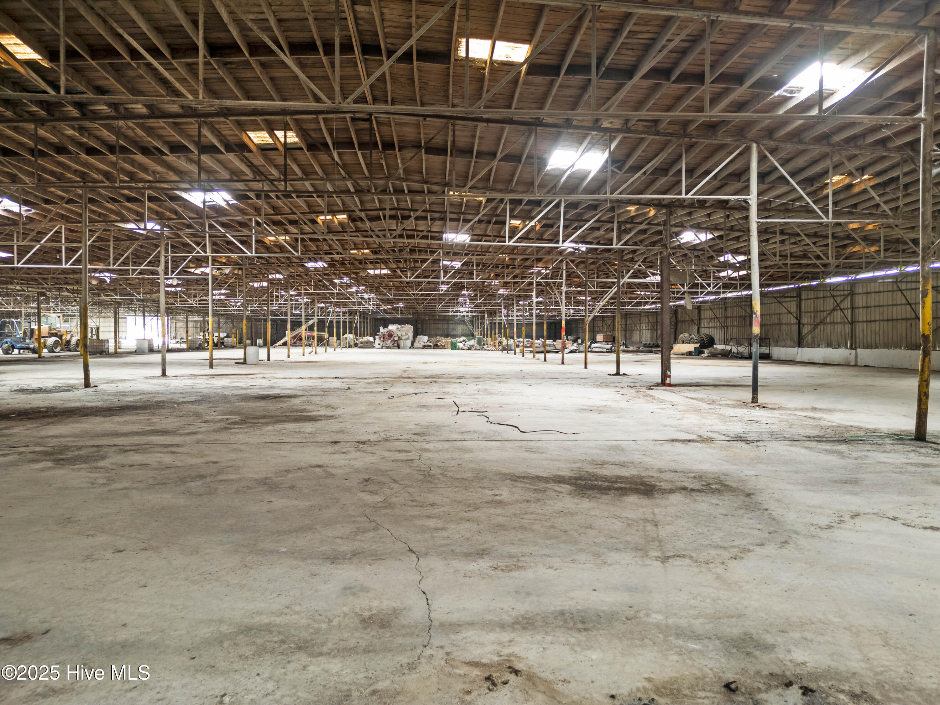 100488608 | Photo 25