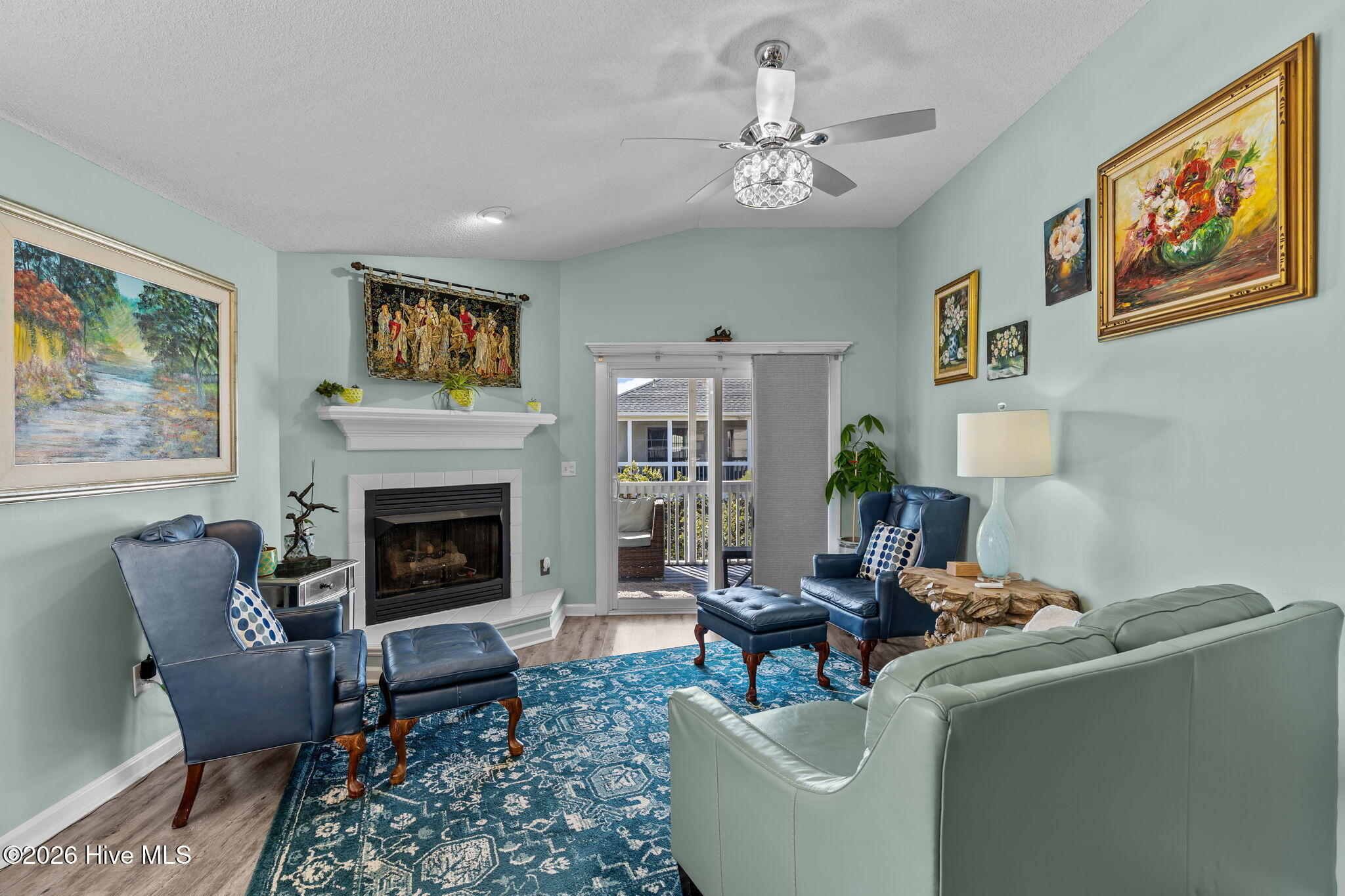 100551666 | Photo 15