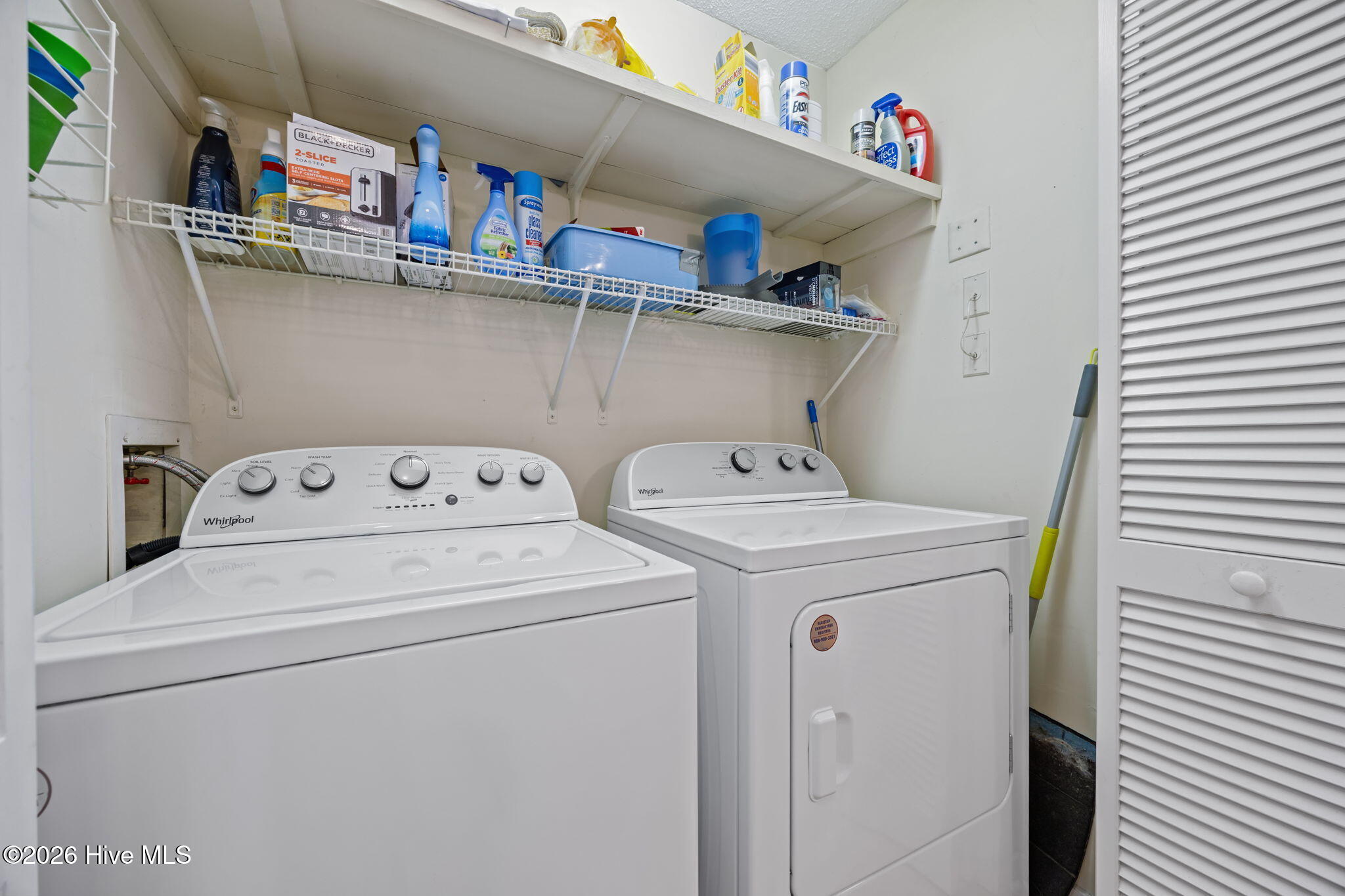 100561637 | Photo 26