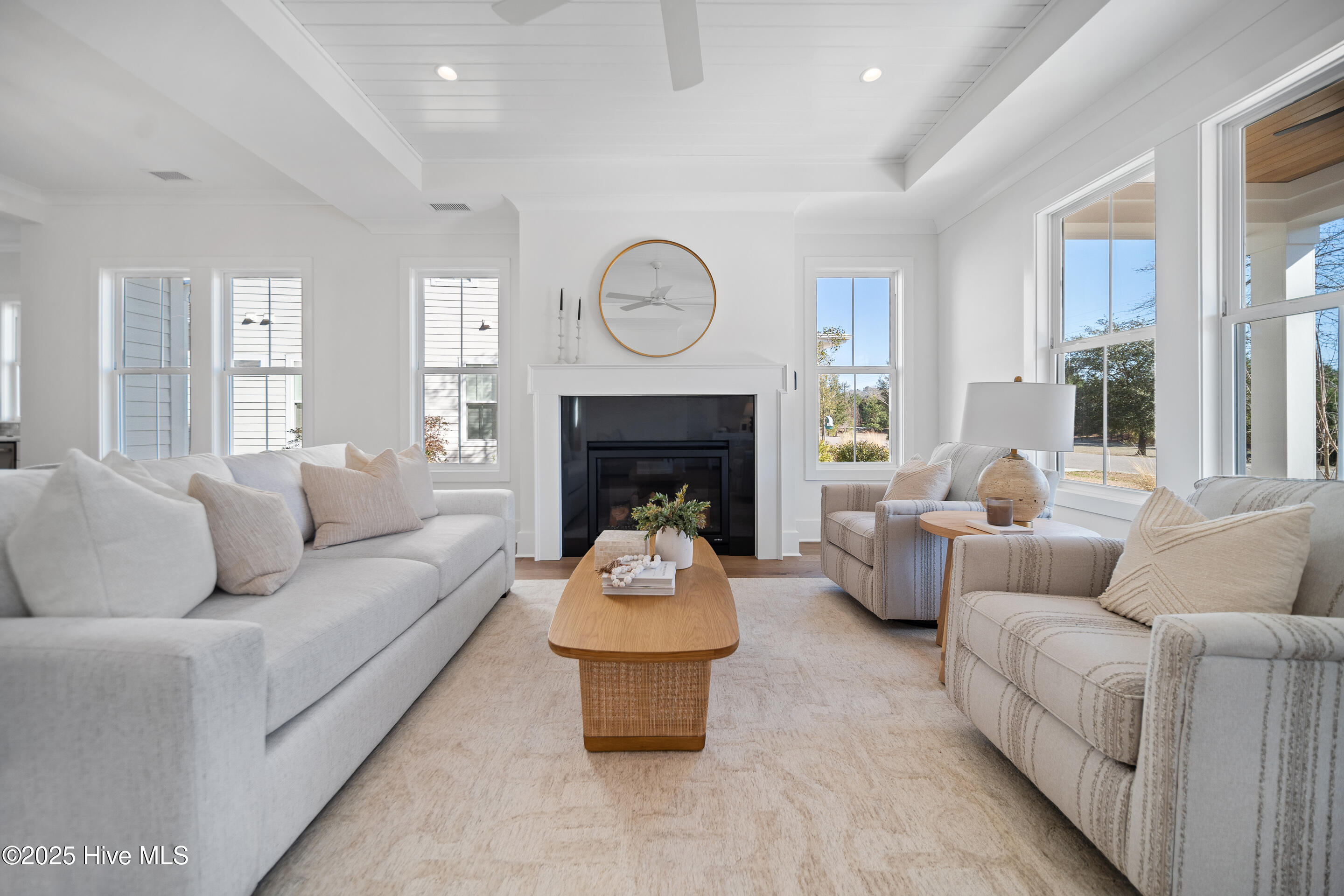 100454748 | Photo 10