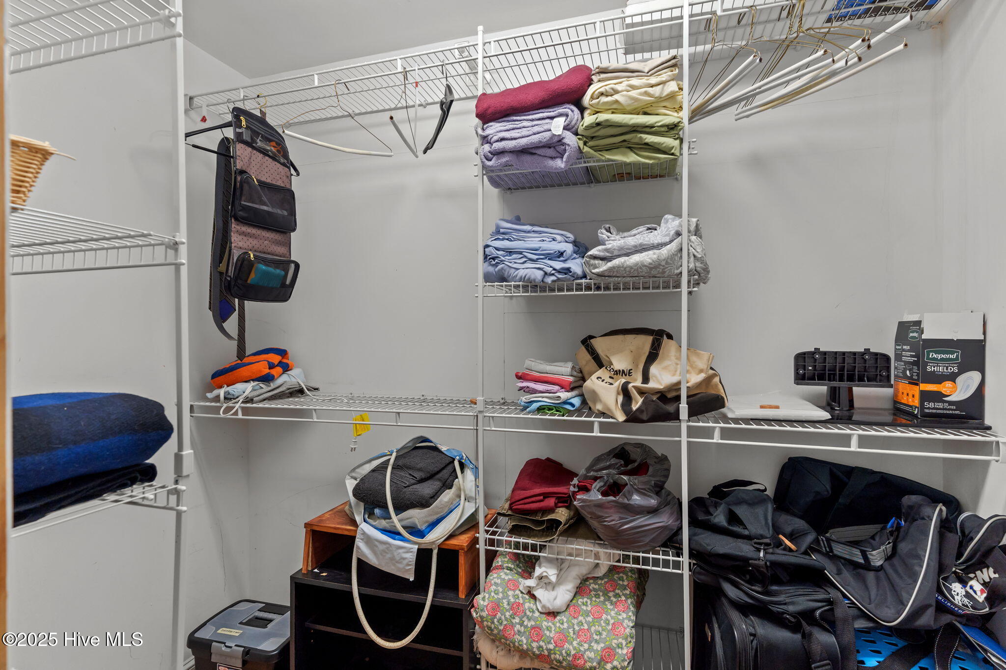 100536302 | Photo 42