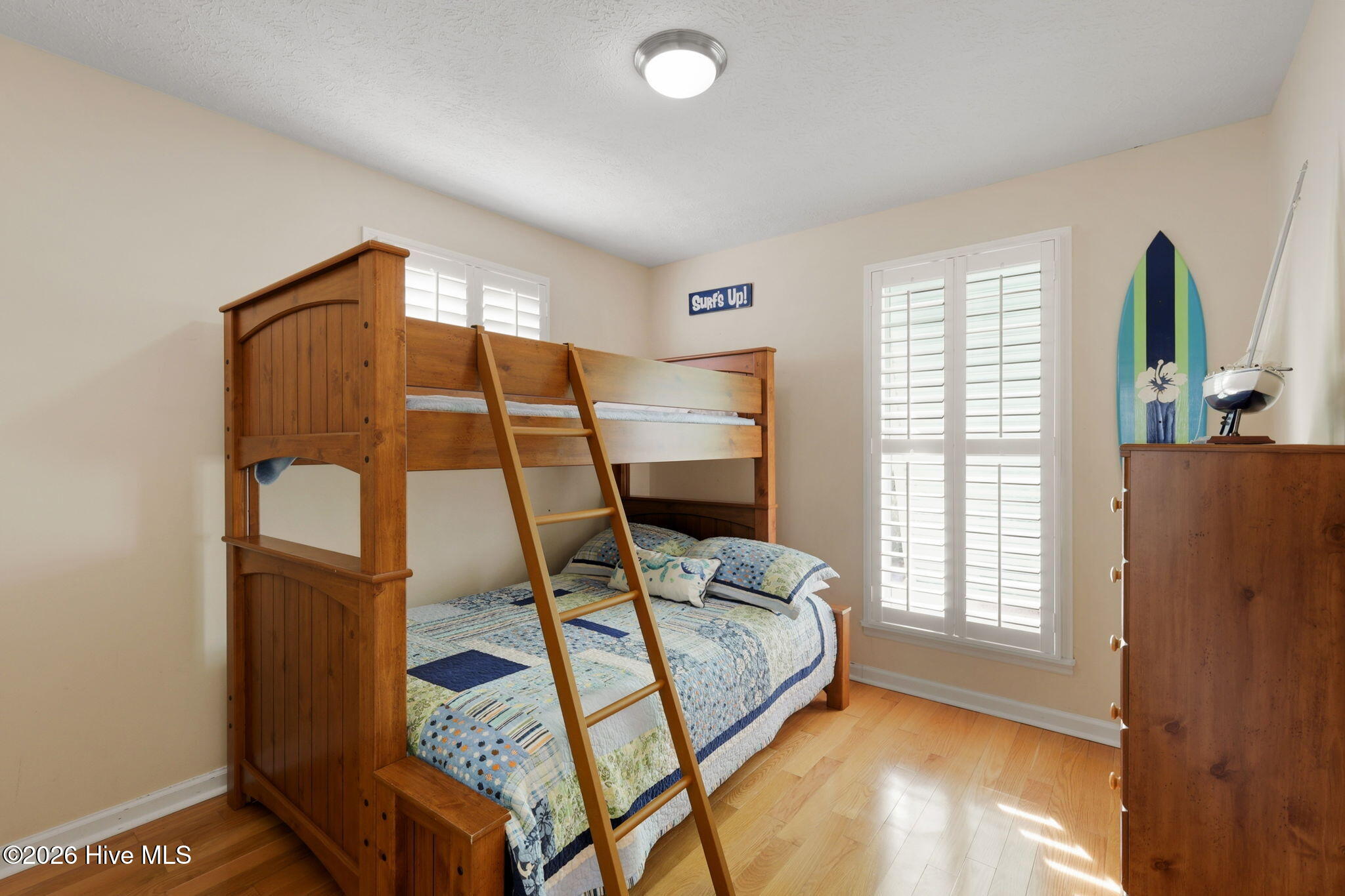 100556702 | Photo 34