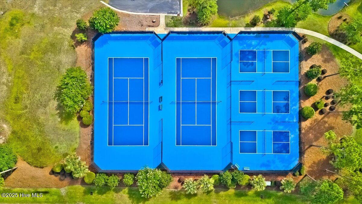 100534230 | Photo 52