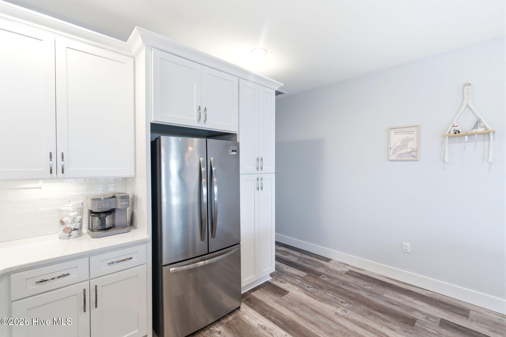 100570659 | Photo 15