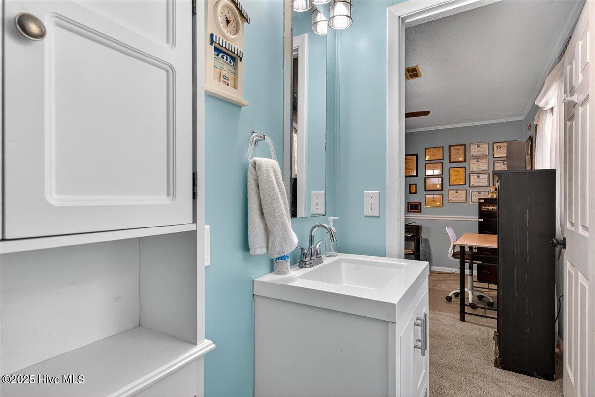 100542492 | Photo 27