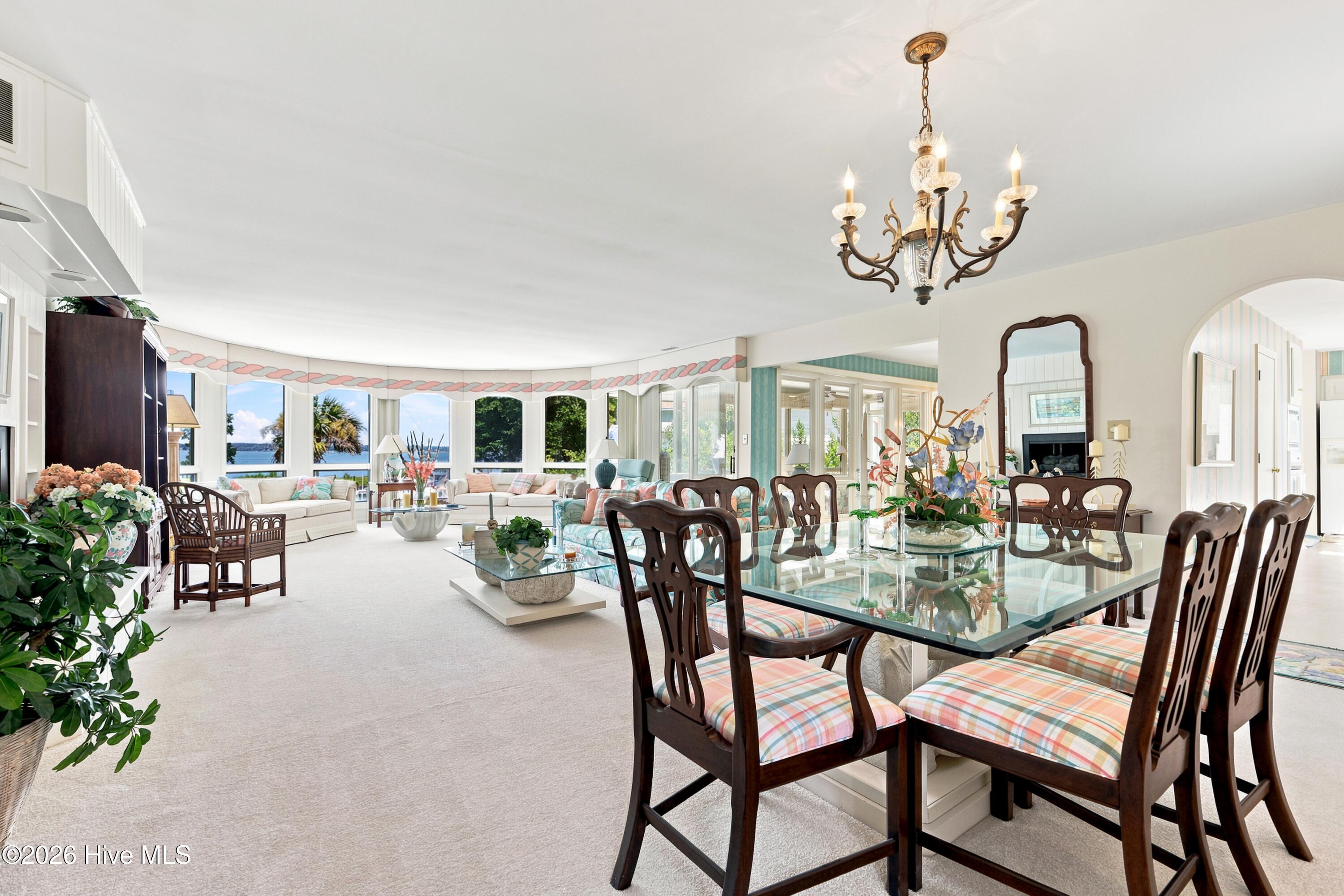 286 Oakleaf Drive,Pine Knoll Shores