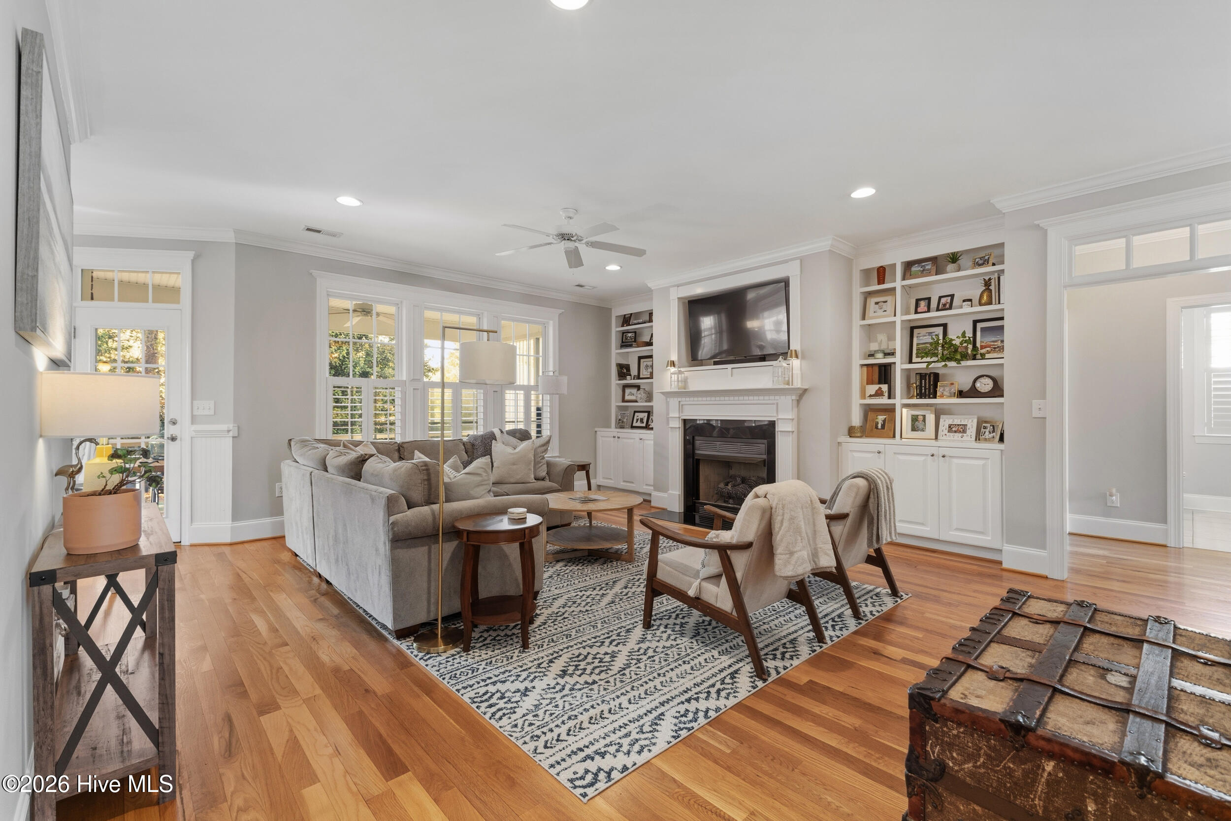 100558582 | Photo 10