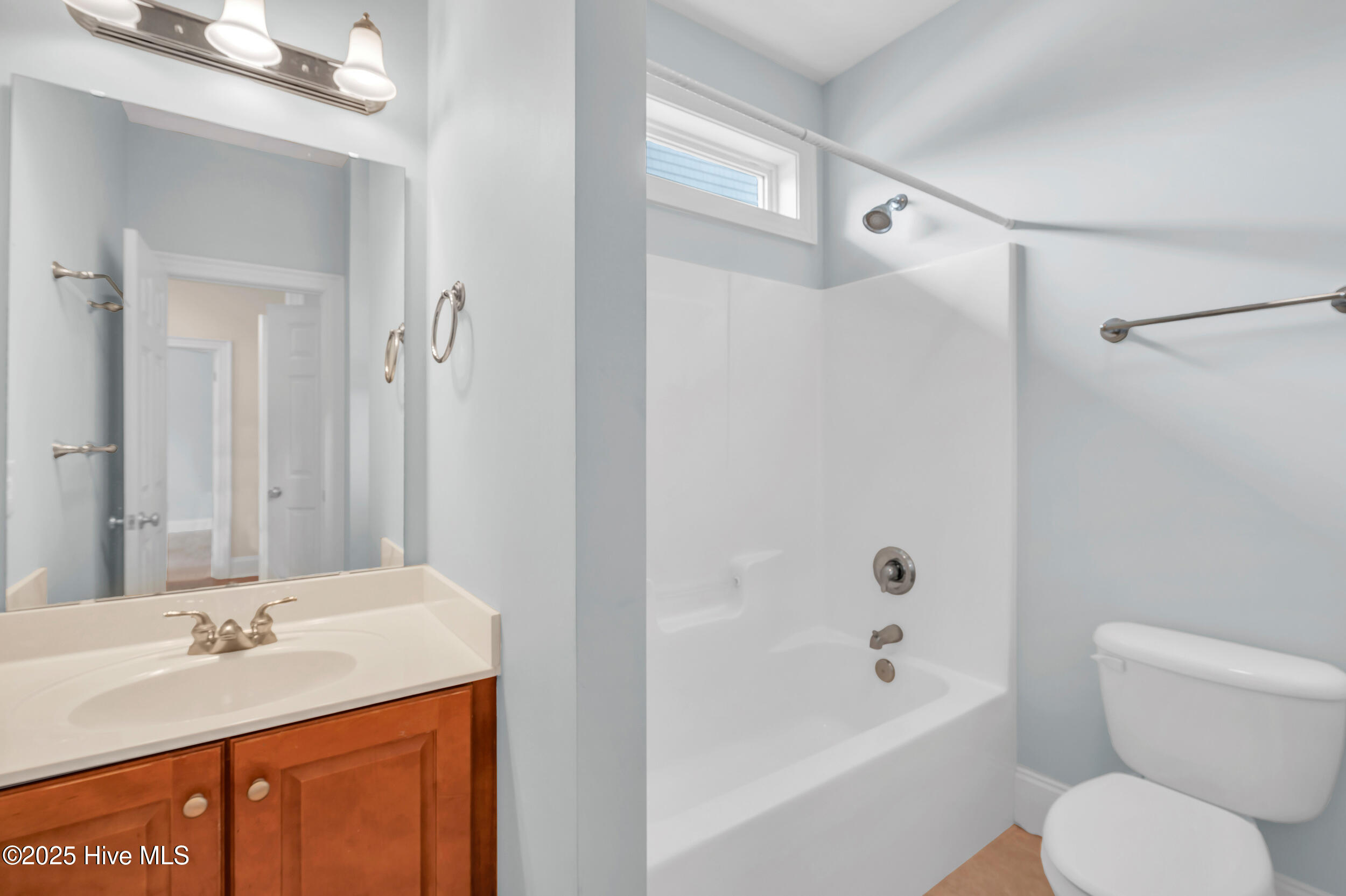 100514630 | Photo 43