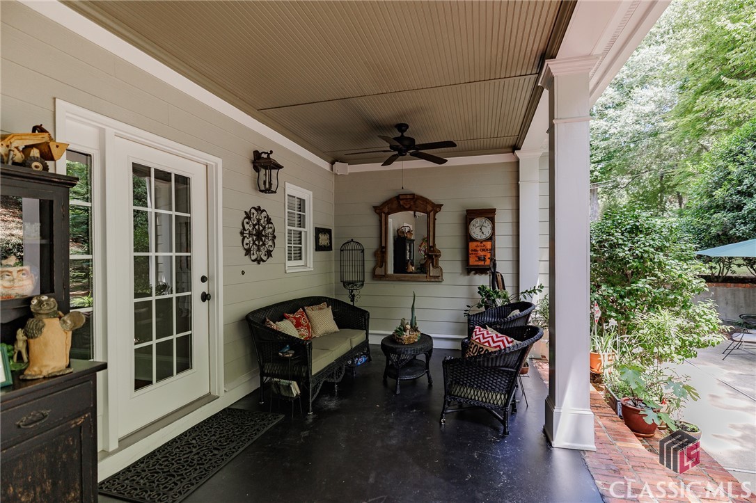 210 Riverview Road
