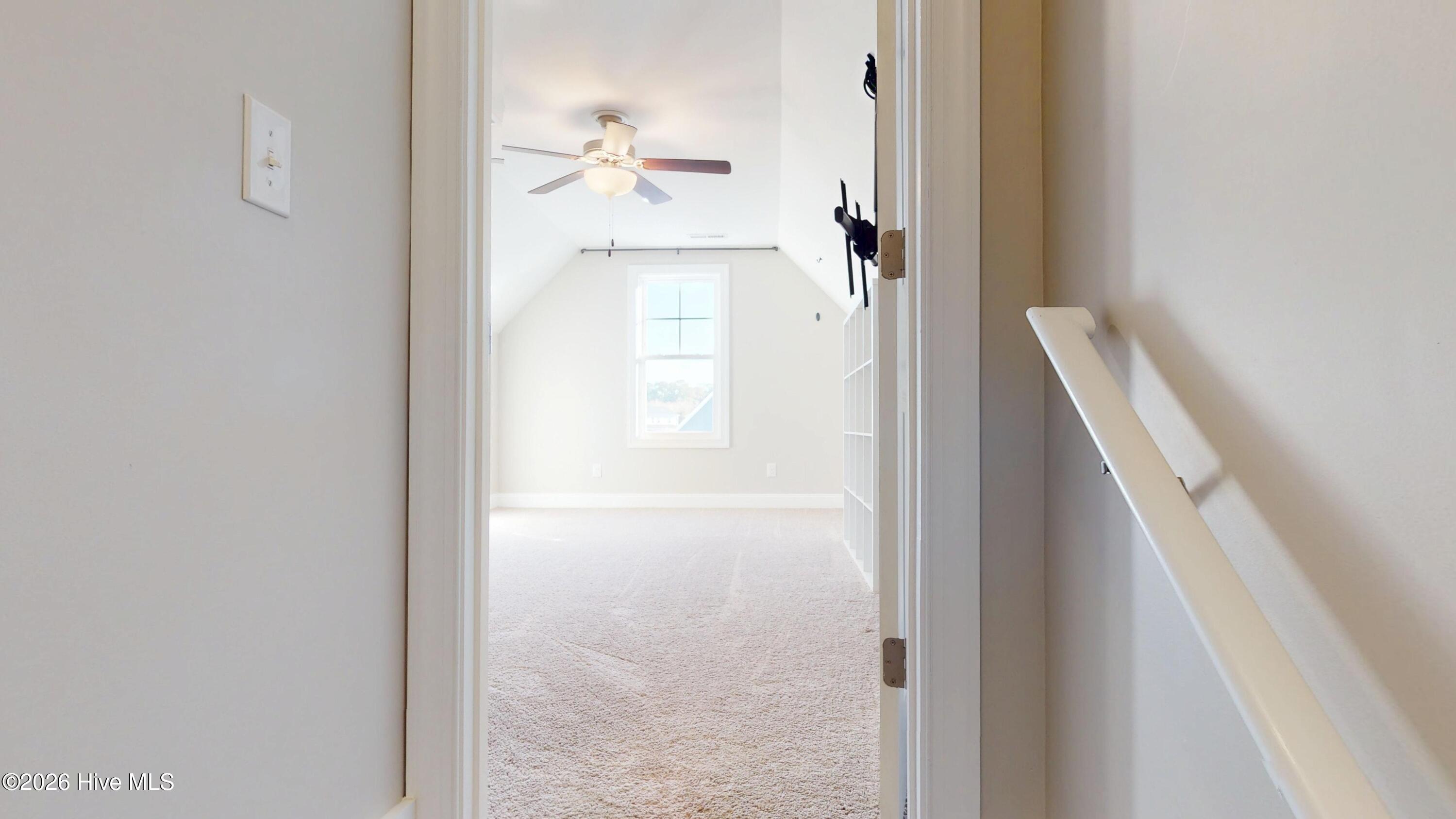 100547102 | Photo 48