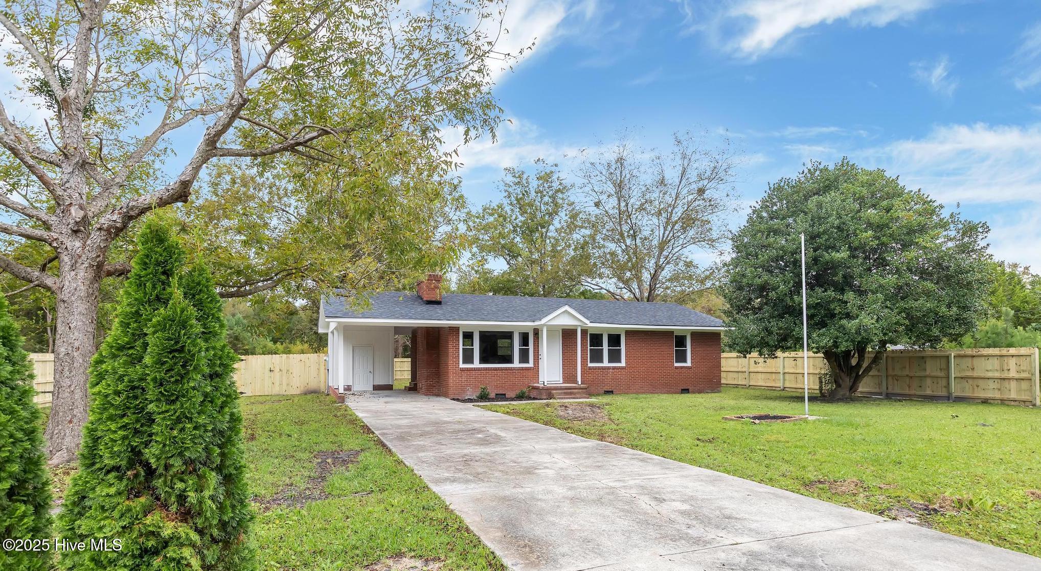 Homes for sale in Hubert, NC | 175 Kellumtown Rd, Hubert, NC 28539 | MLS# 100535695