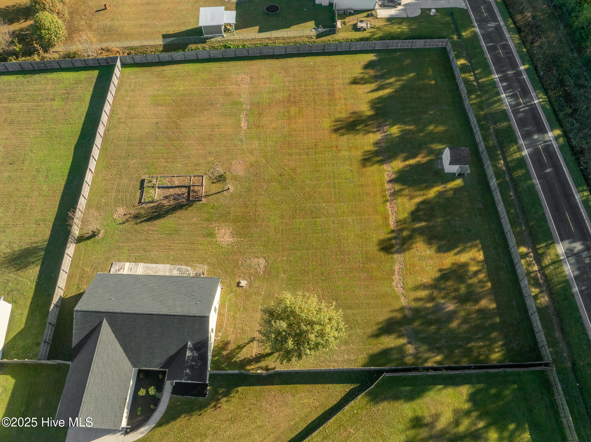 100539227 | Photo 41