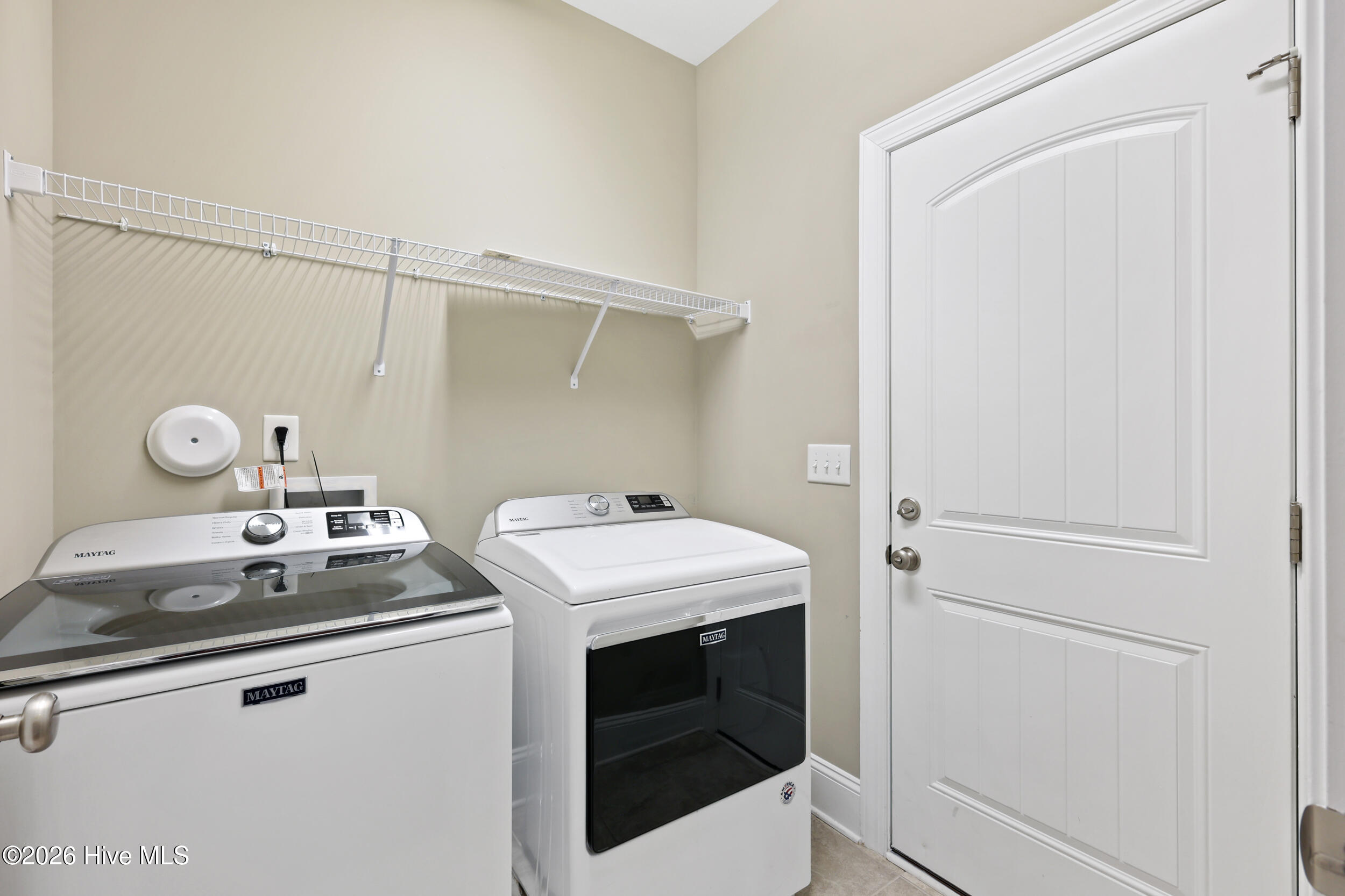 100547998 | Photo 28