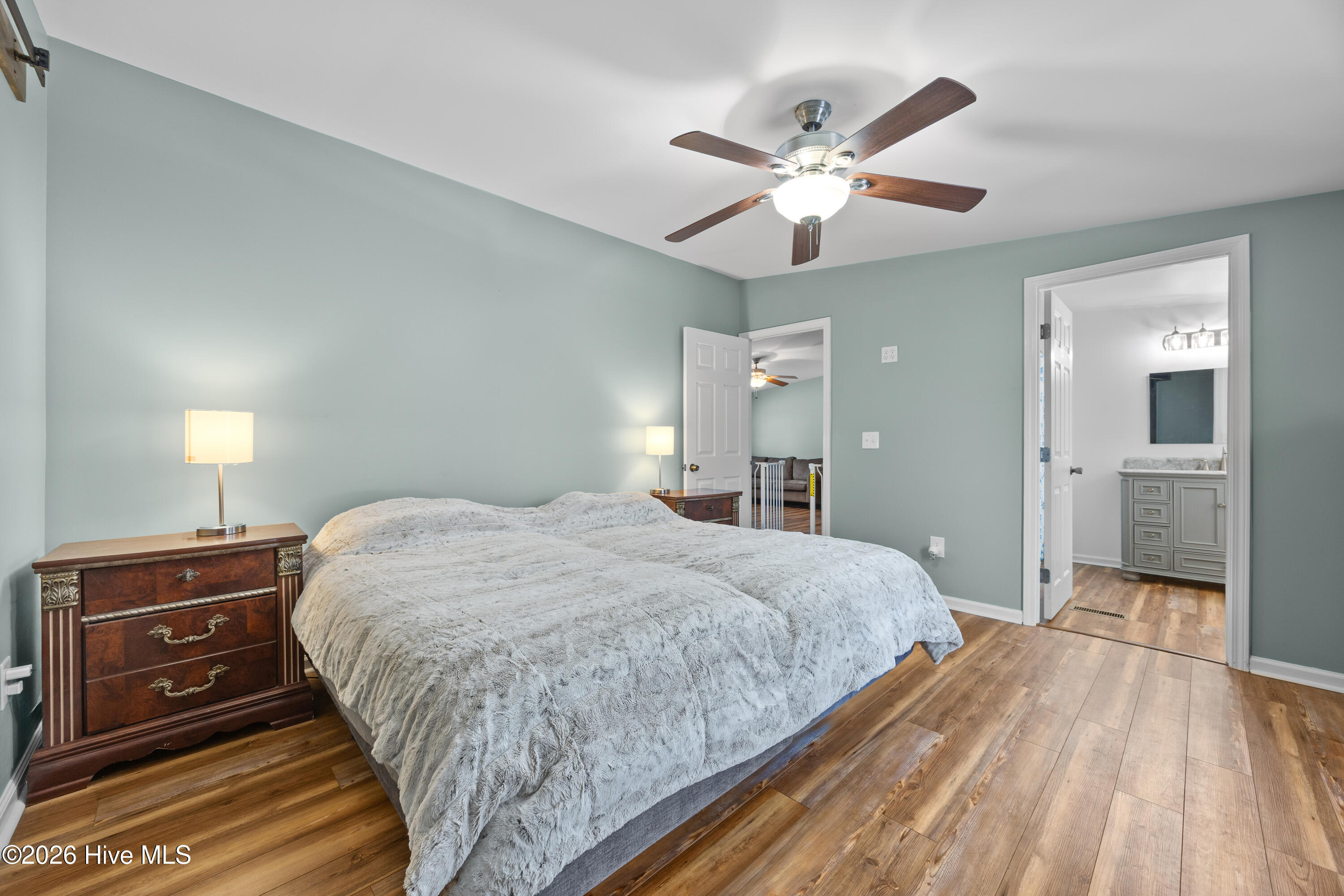 100551414 | Photo 19