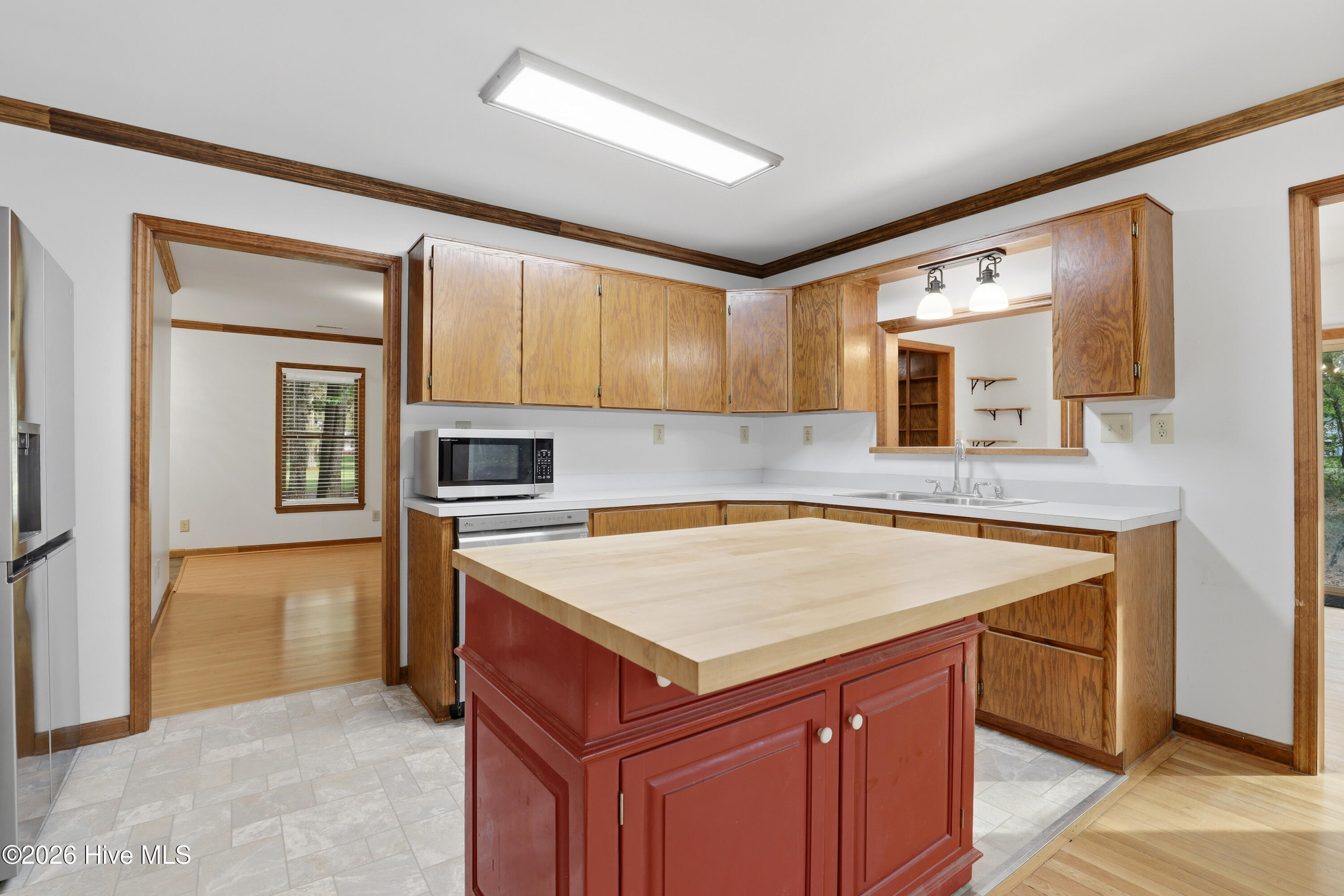 100569494 | Photo 31