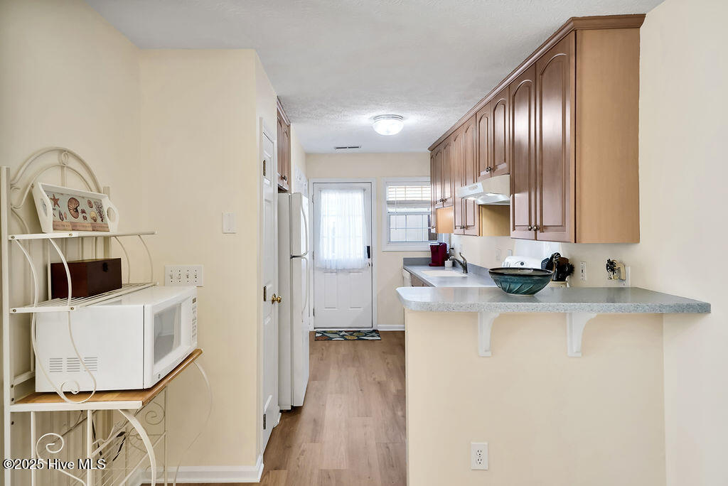 100541367 | Photo 11