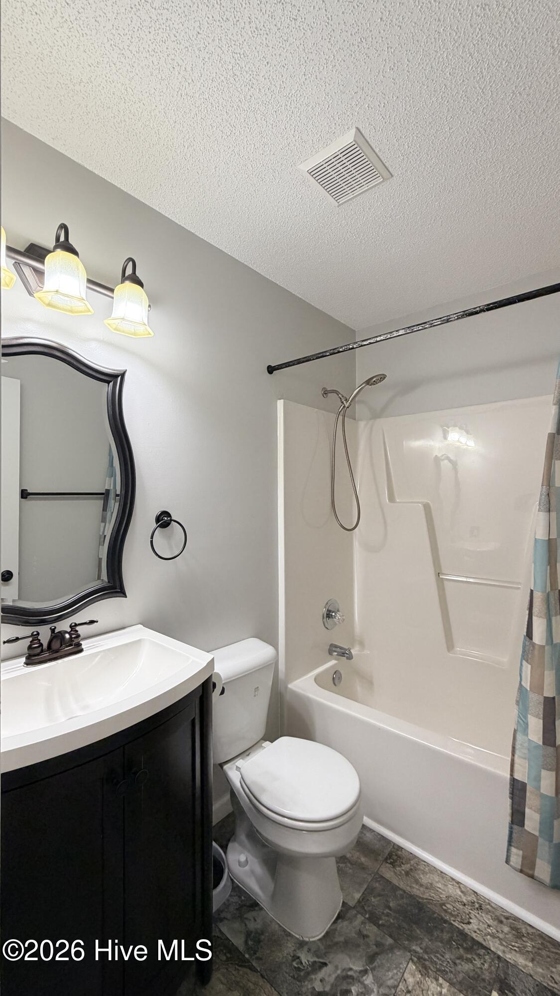 100557684 | Photo 14