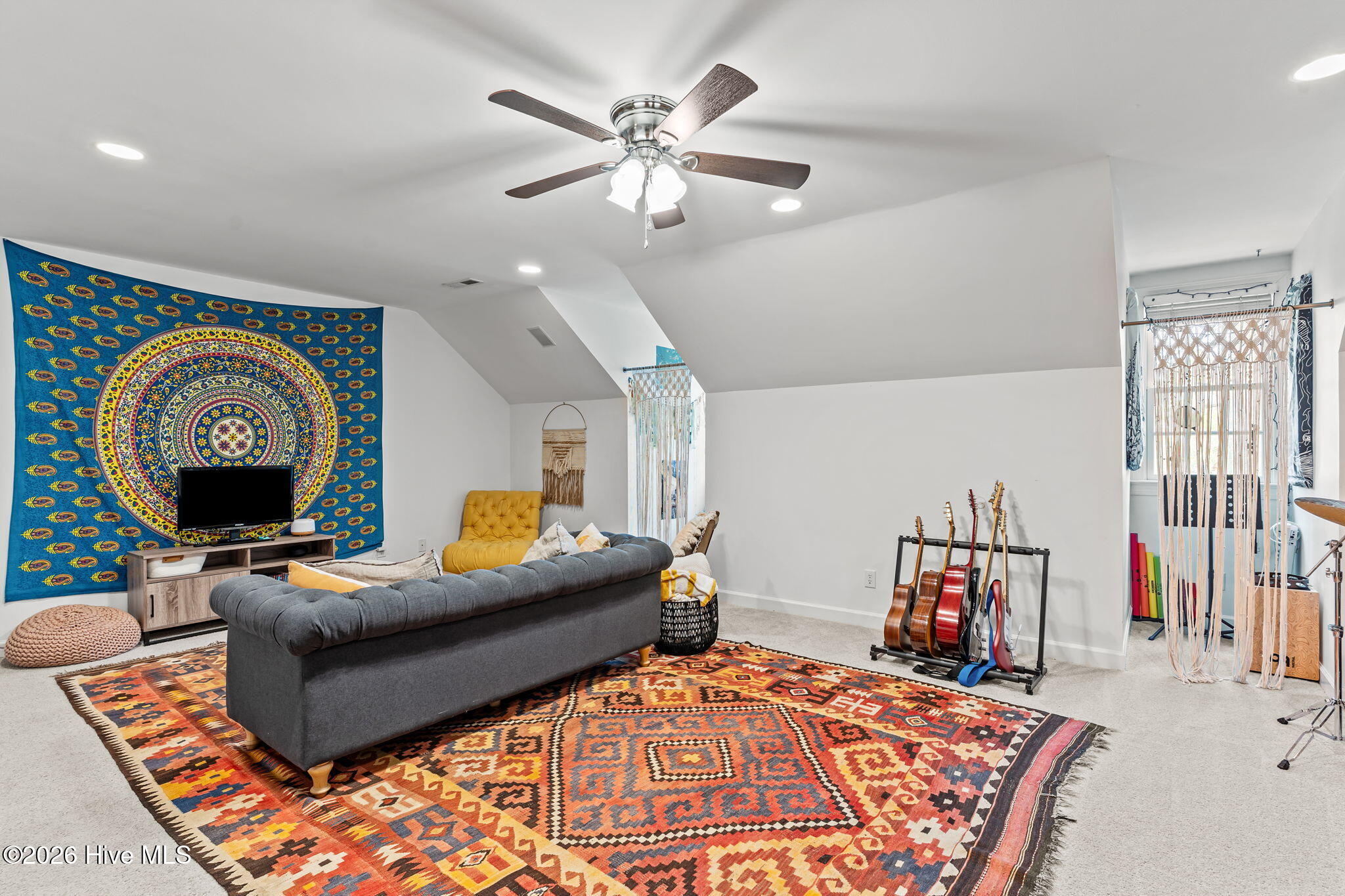 100556874 | Photo 52