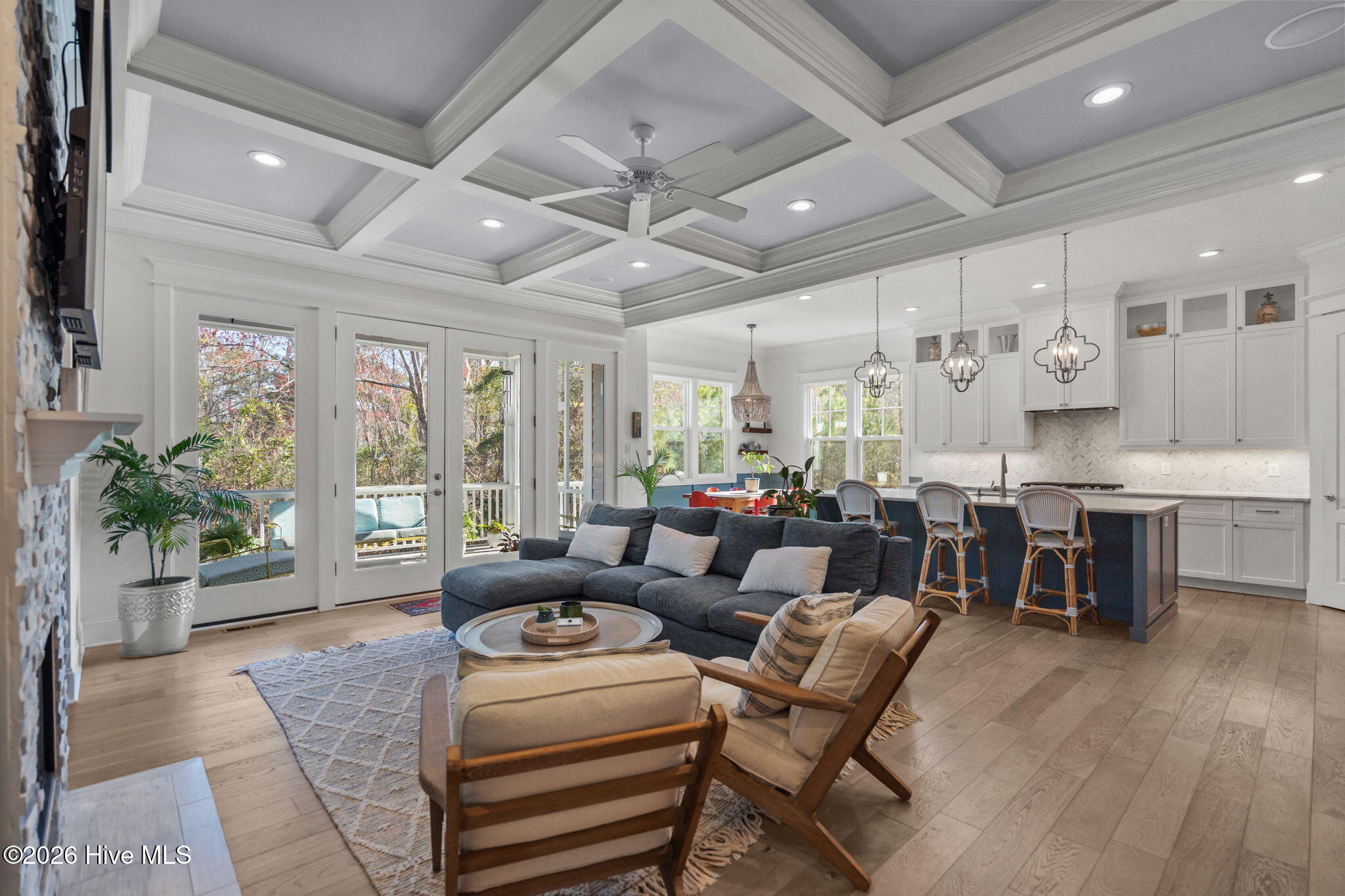 100559894 | Photo 21