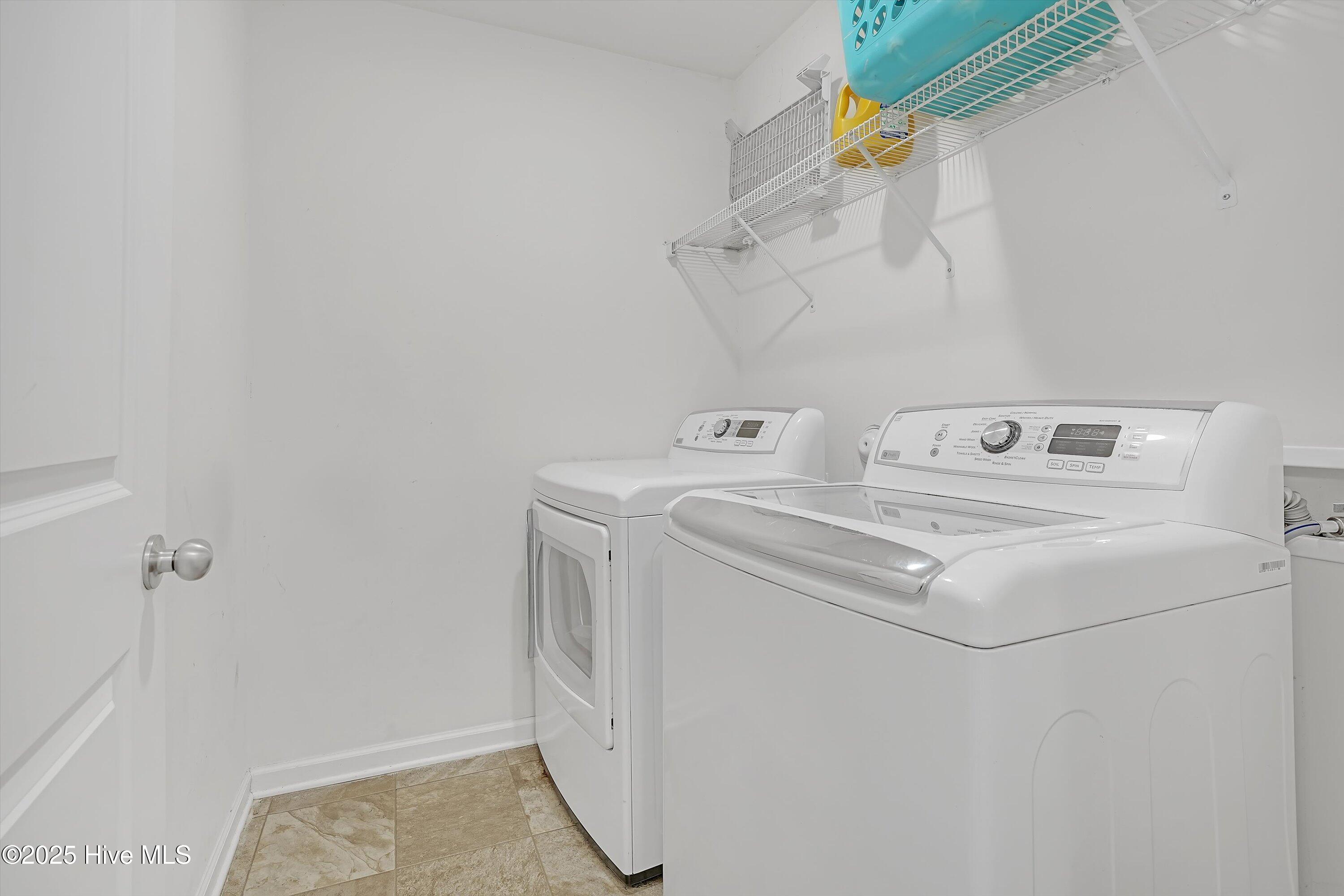 100532603 | Photo 19