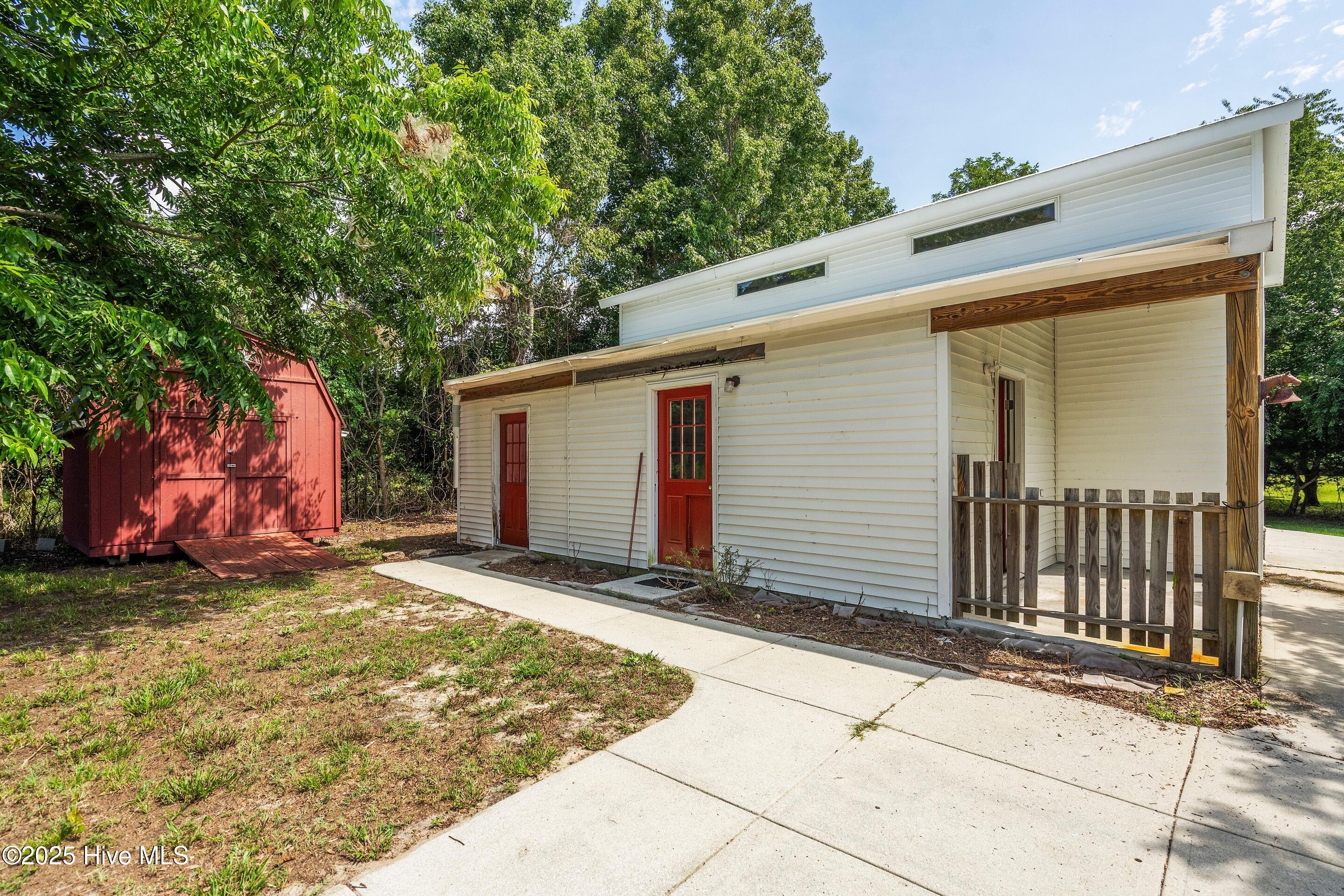 100522461 | Photo 43