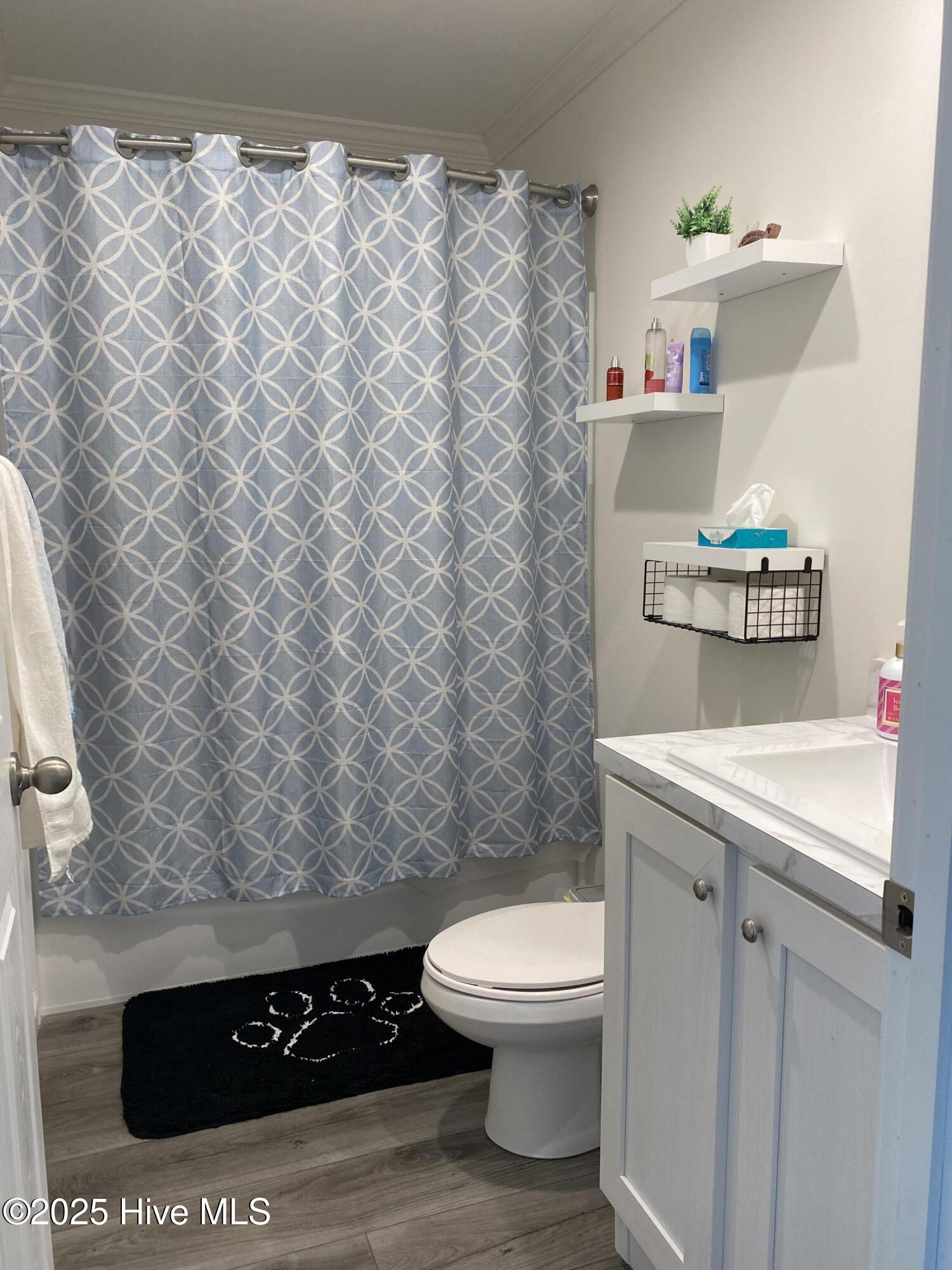 100512379 | Photo 15