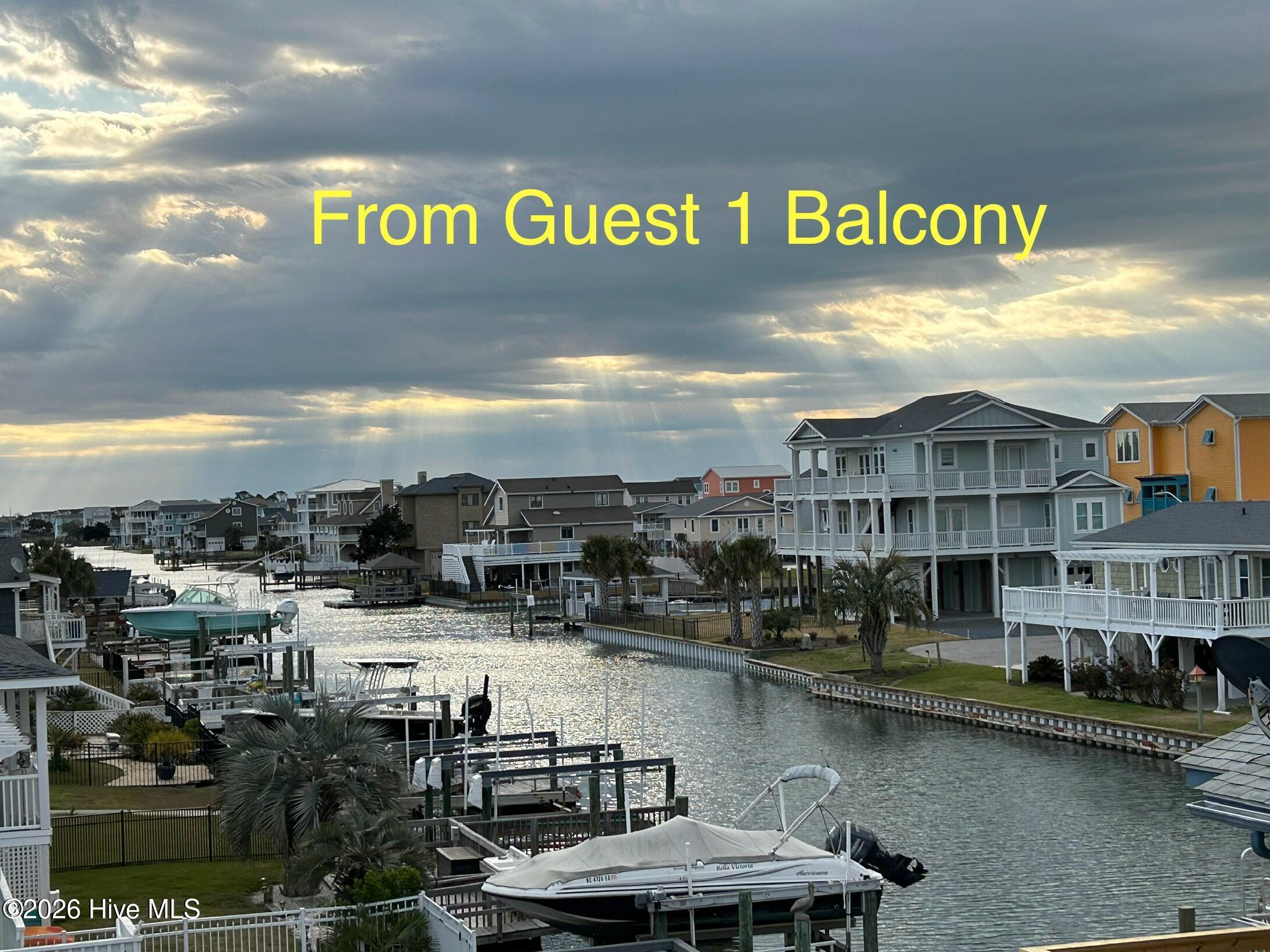 100553308 | Photo 24