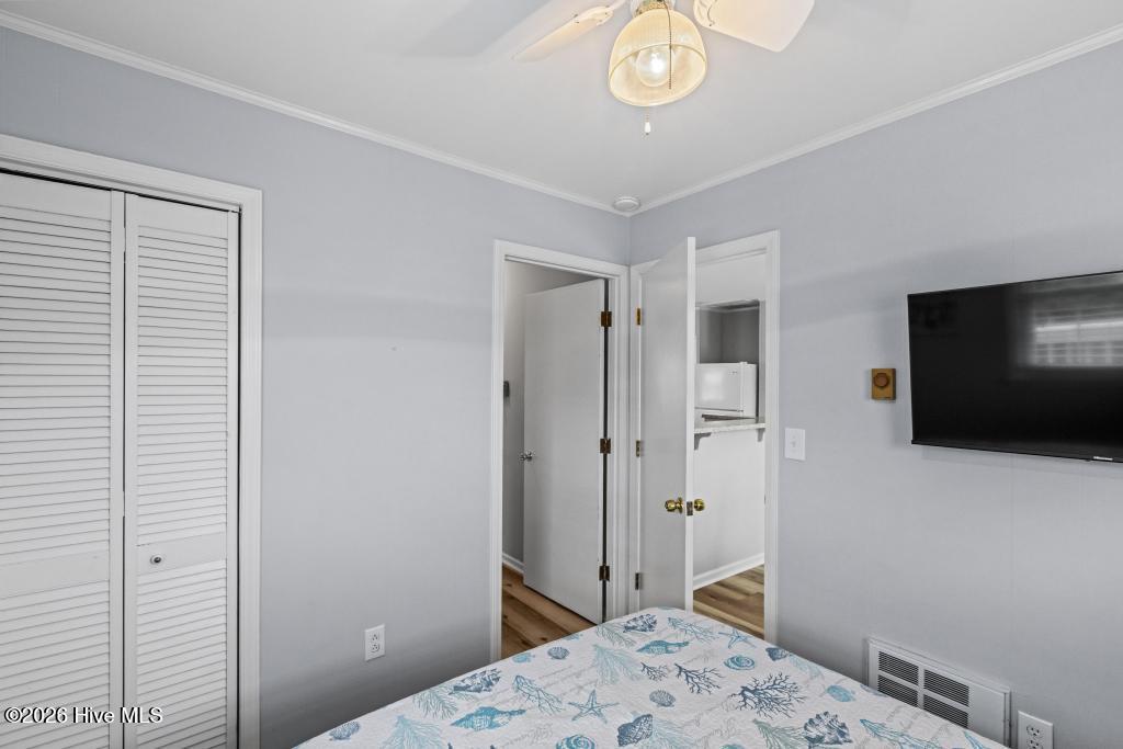 100557577 | Photo 26