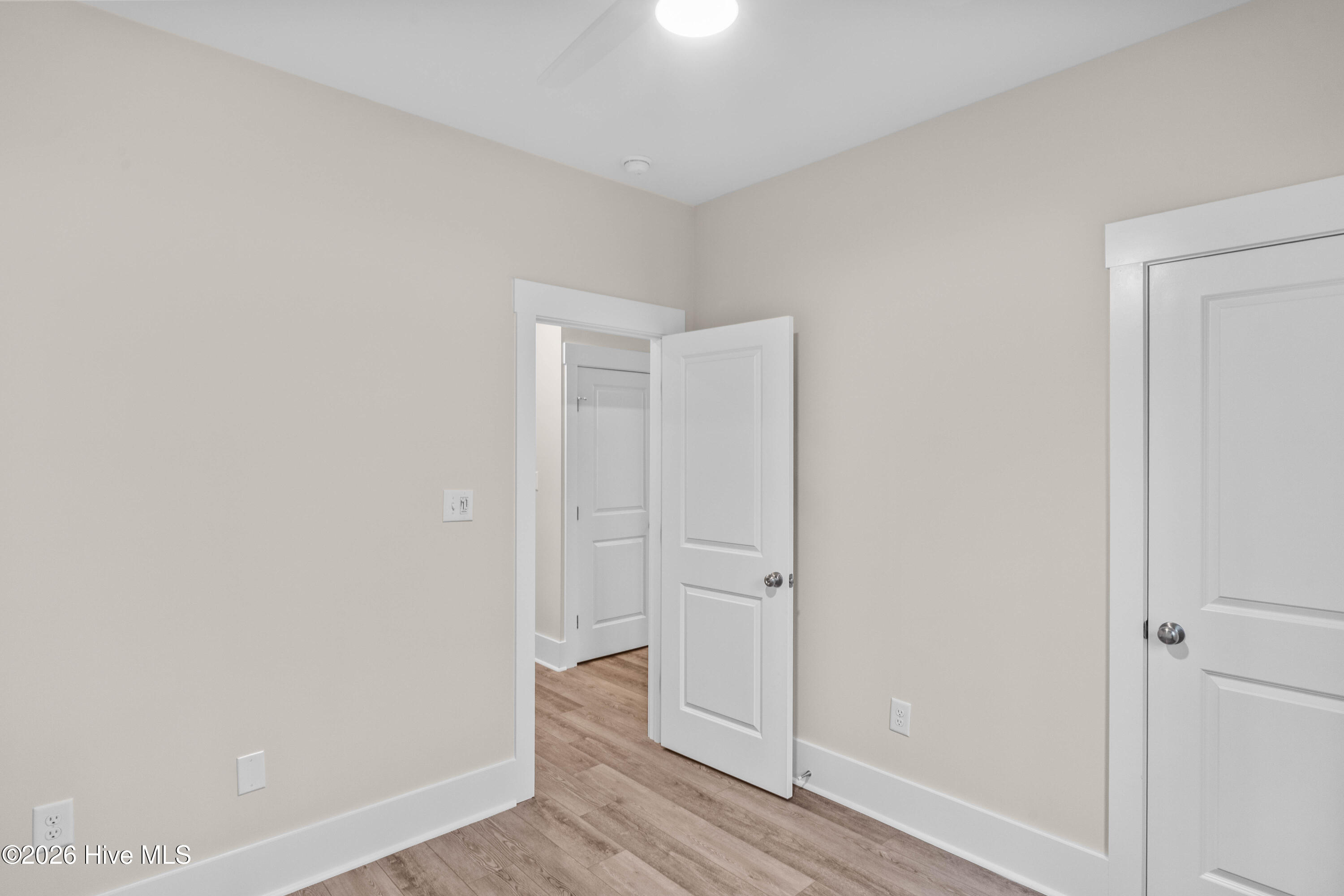 100523338 | Photo 20