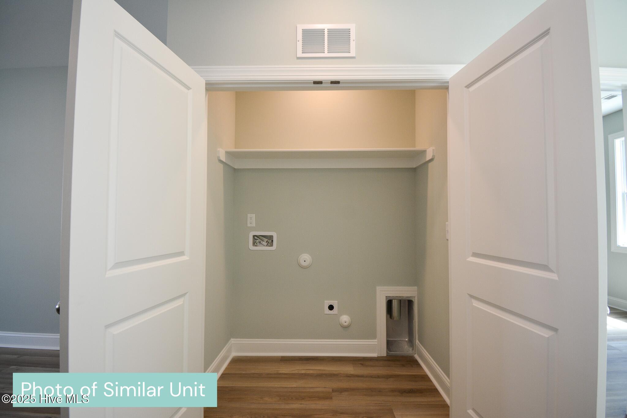 100552361 | Photo 13