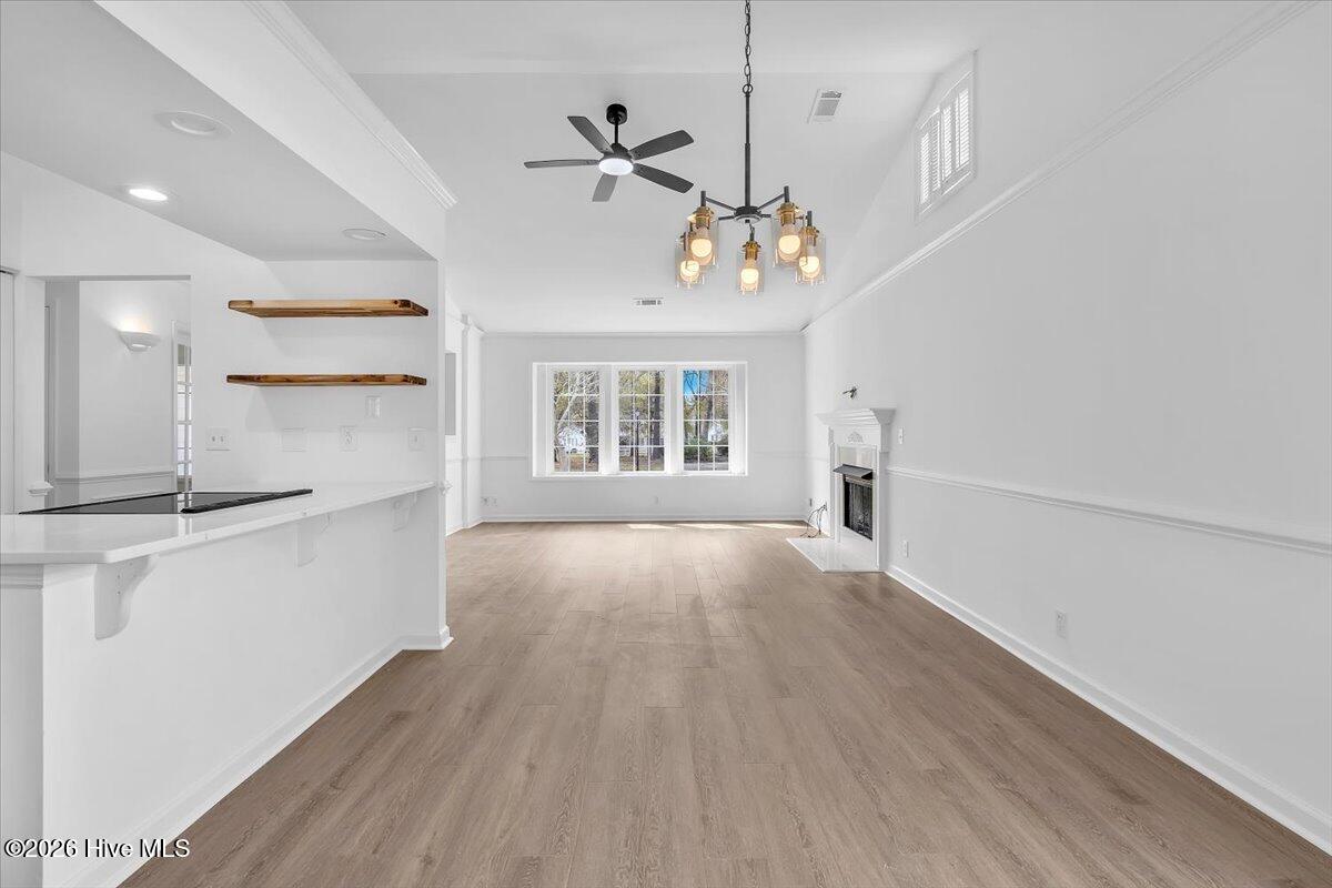 100564620 | Photo 18