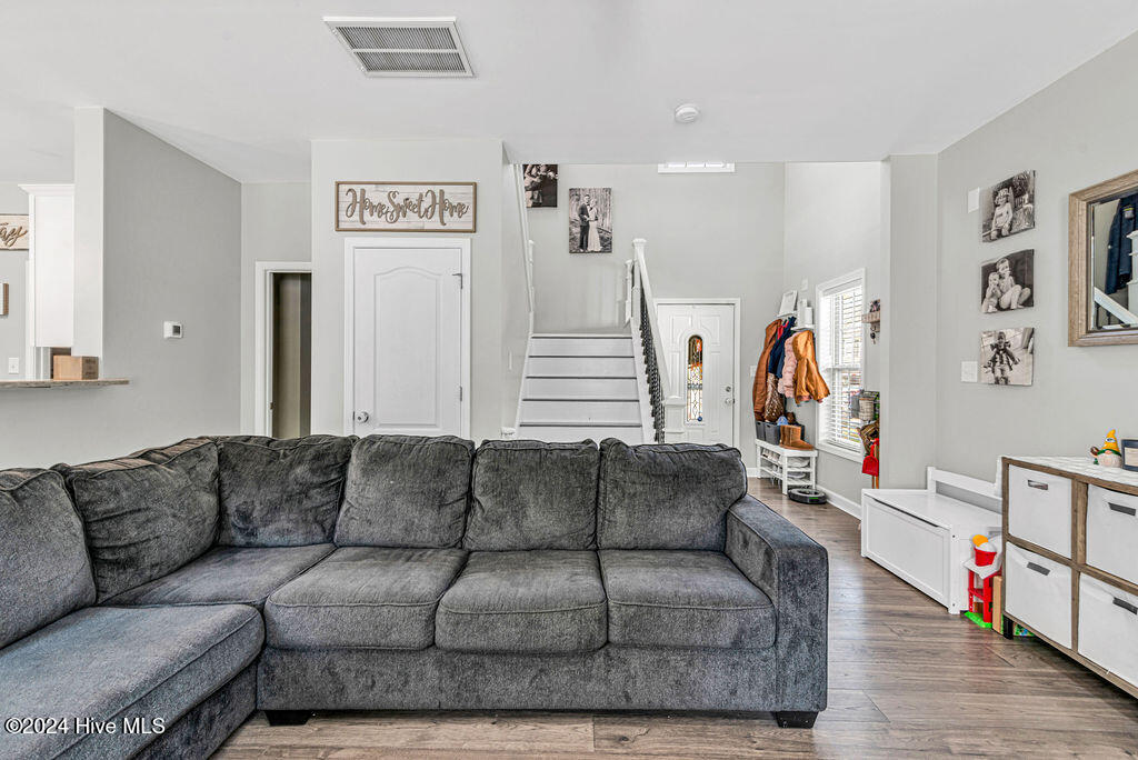 100543856 | Photo 18