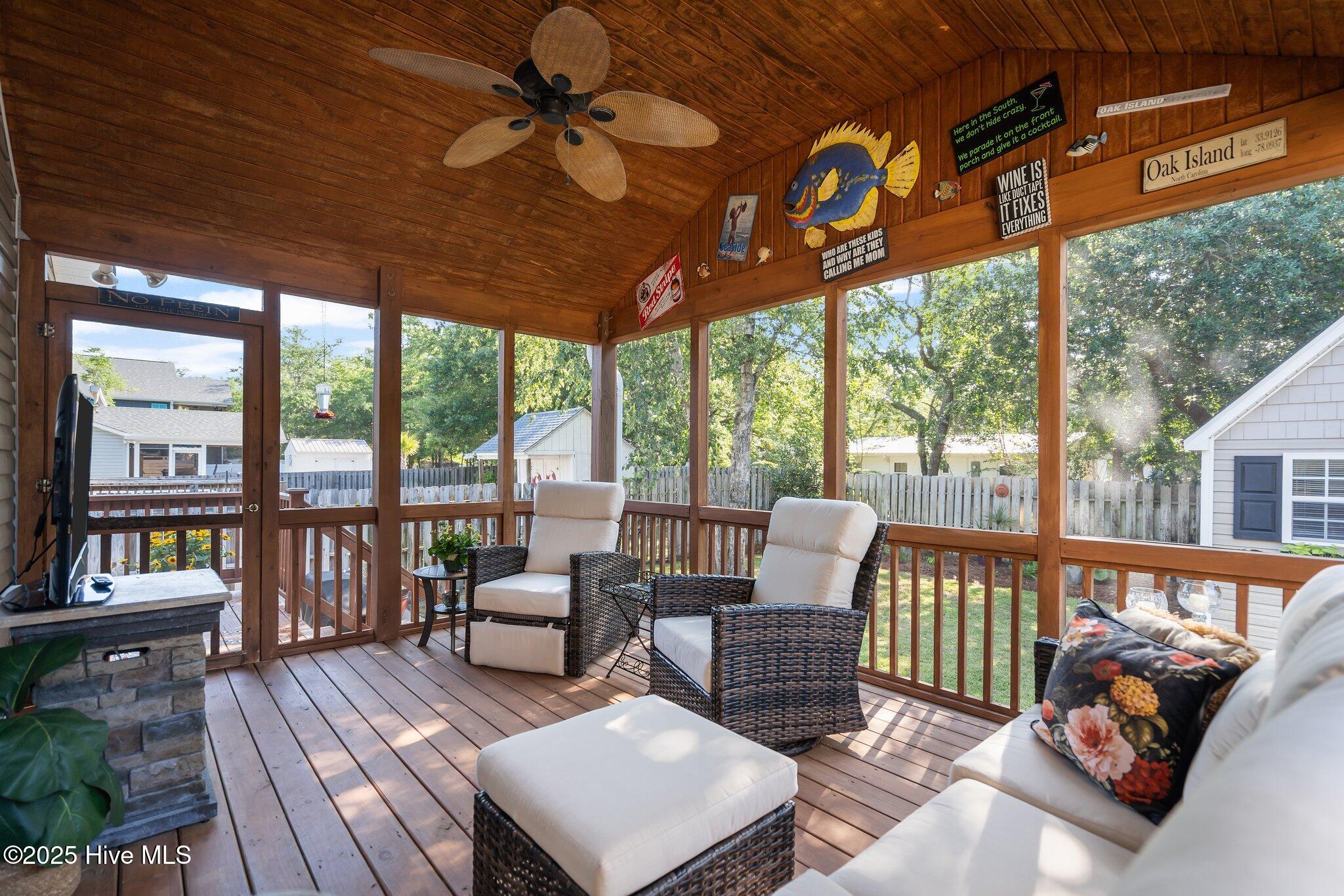 100516795 | Photo 43