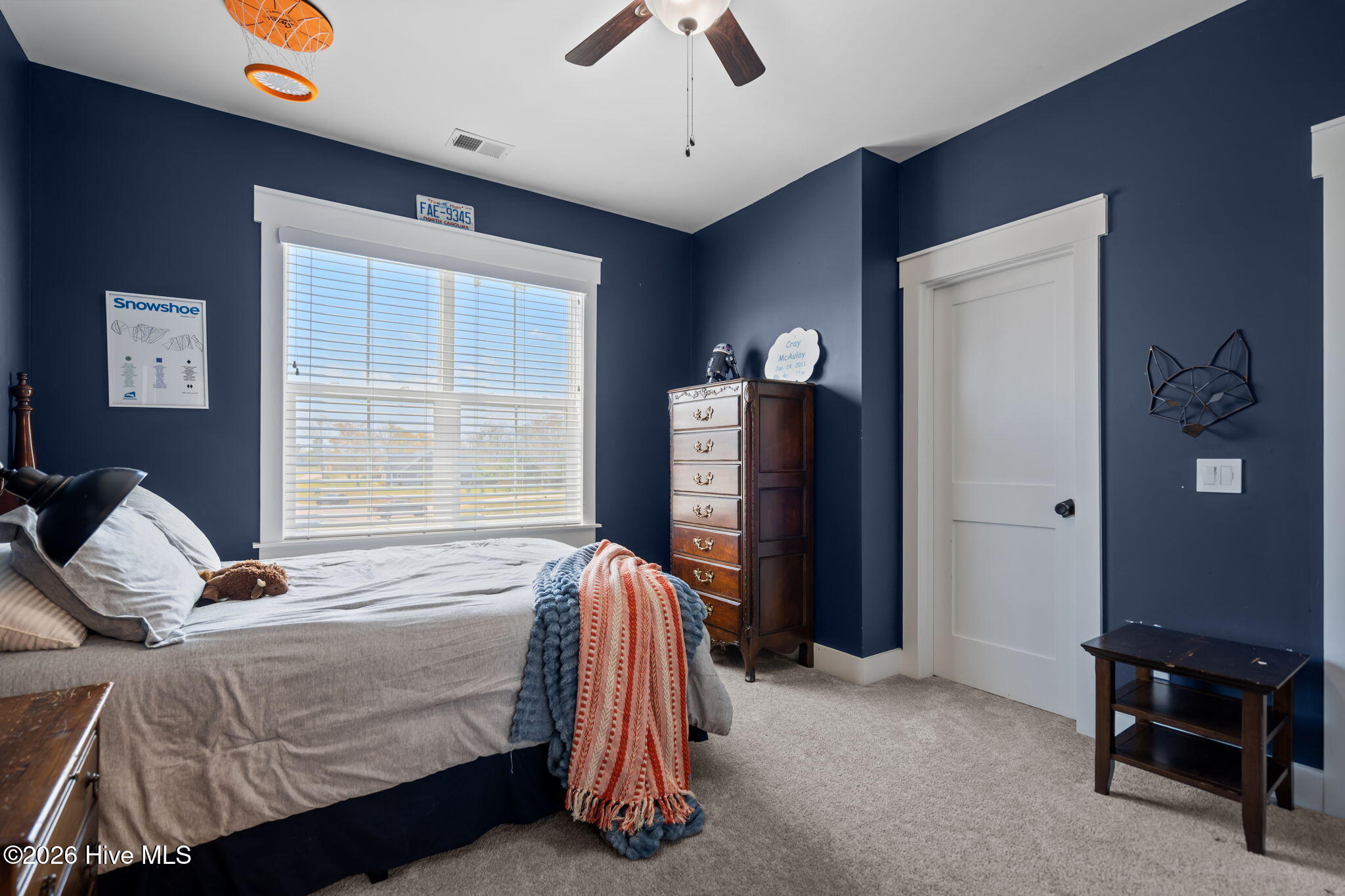 100563591 | Photo 38