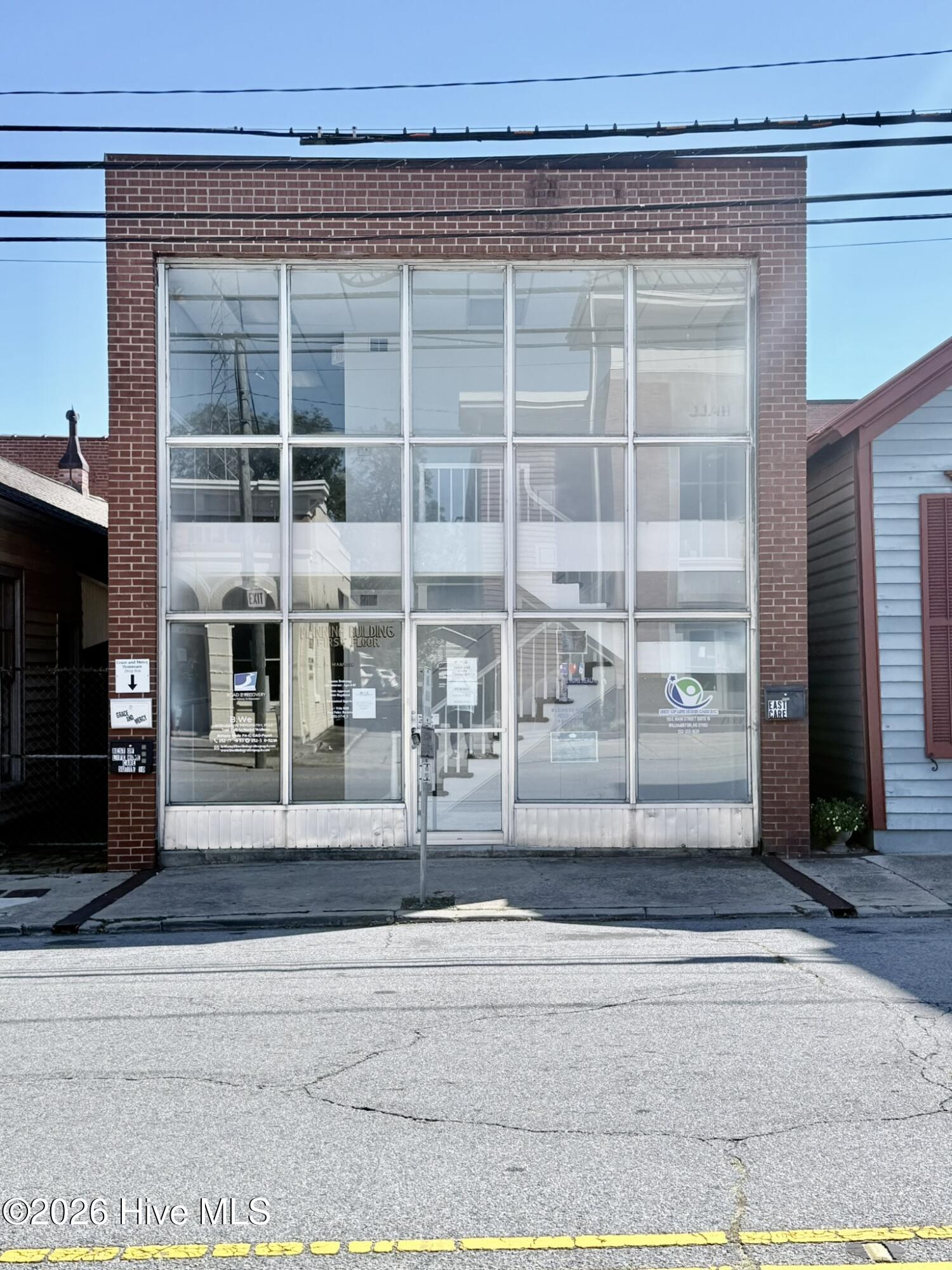 100609134 | Photo 3