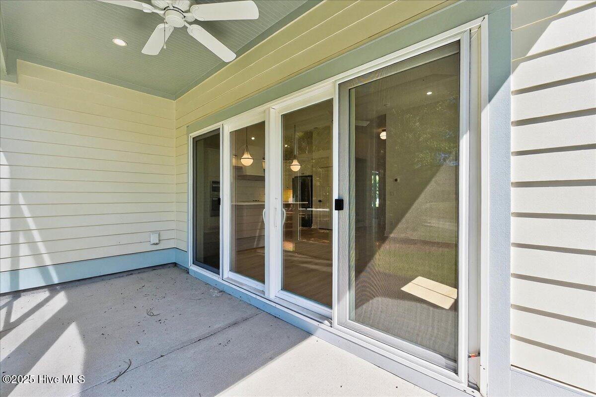 100489507 | Photo 37